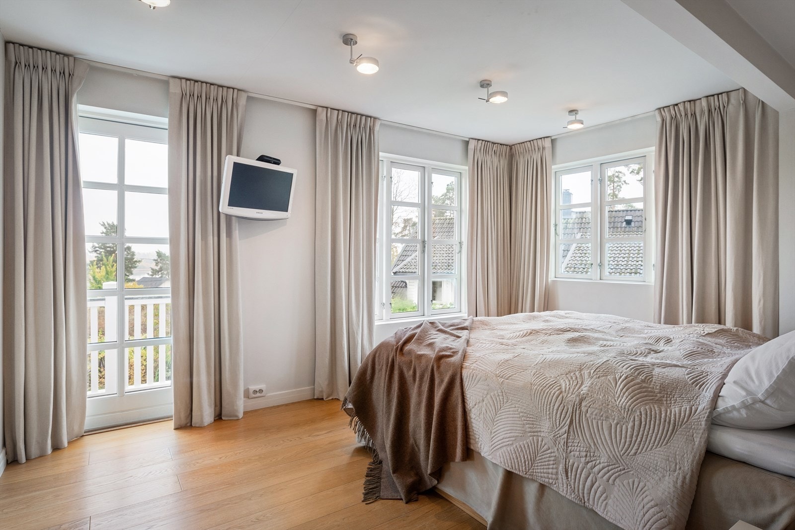 Boligen har 4 gode soverom i 2. etasje, alle lyse og romslige Galleribilde