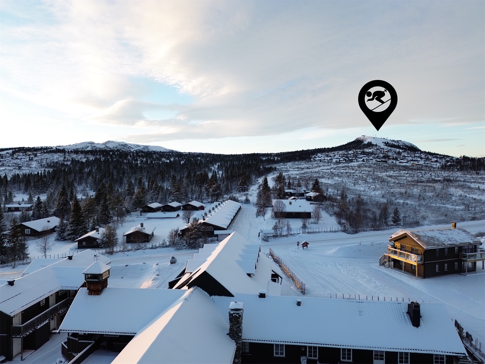 Langrennsløypene går på andre siden av veien og alpinsenteret er like i nærheten! Galleribilde