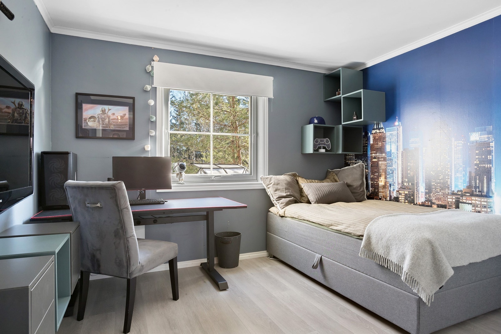 Det største soverommet benyttes i dag som ungdomsrom Galleribilde