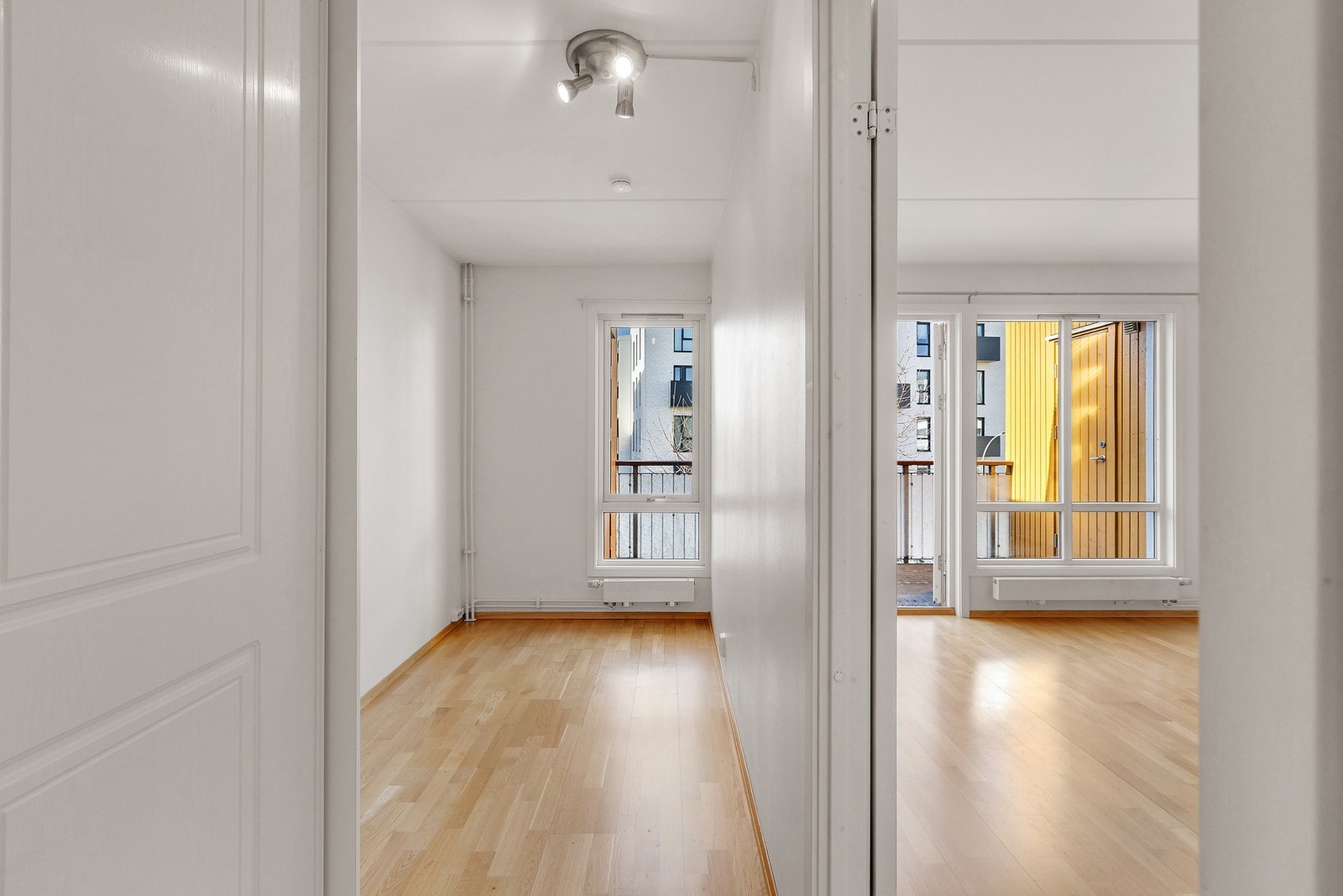 Soverom 2 har direkte tilgang fra stuen. Galleribilde