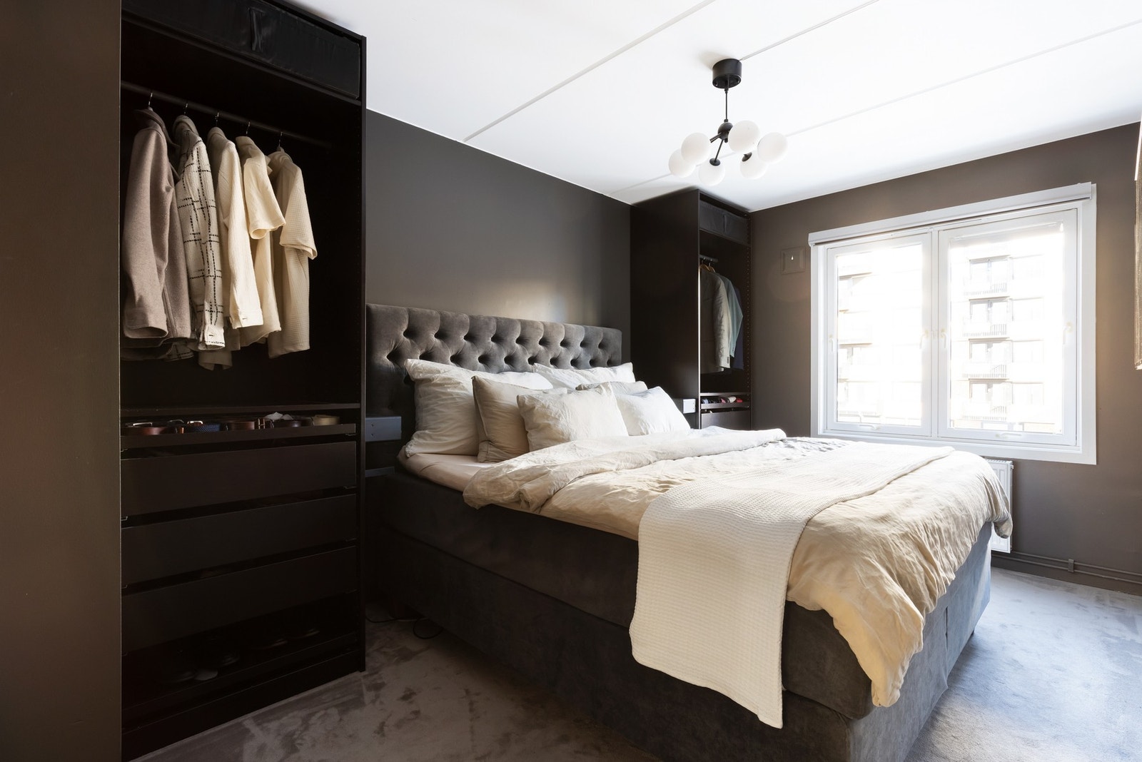 Hovedsoverommet er romslig og har plass til dobbeltseng. Galleribilde