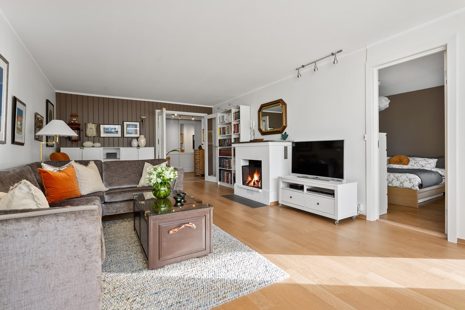 Hovedsoverommet er plassert ved siden av stuen. Galleribilde