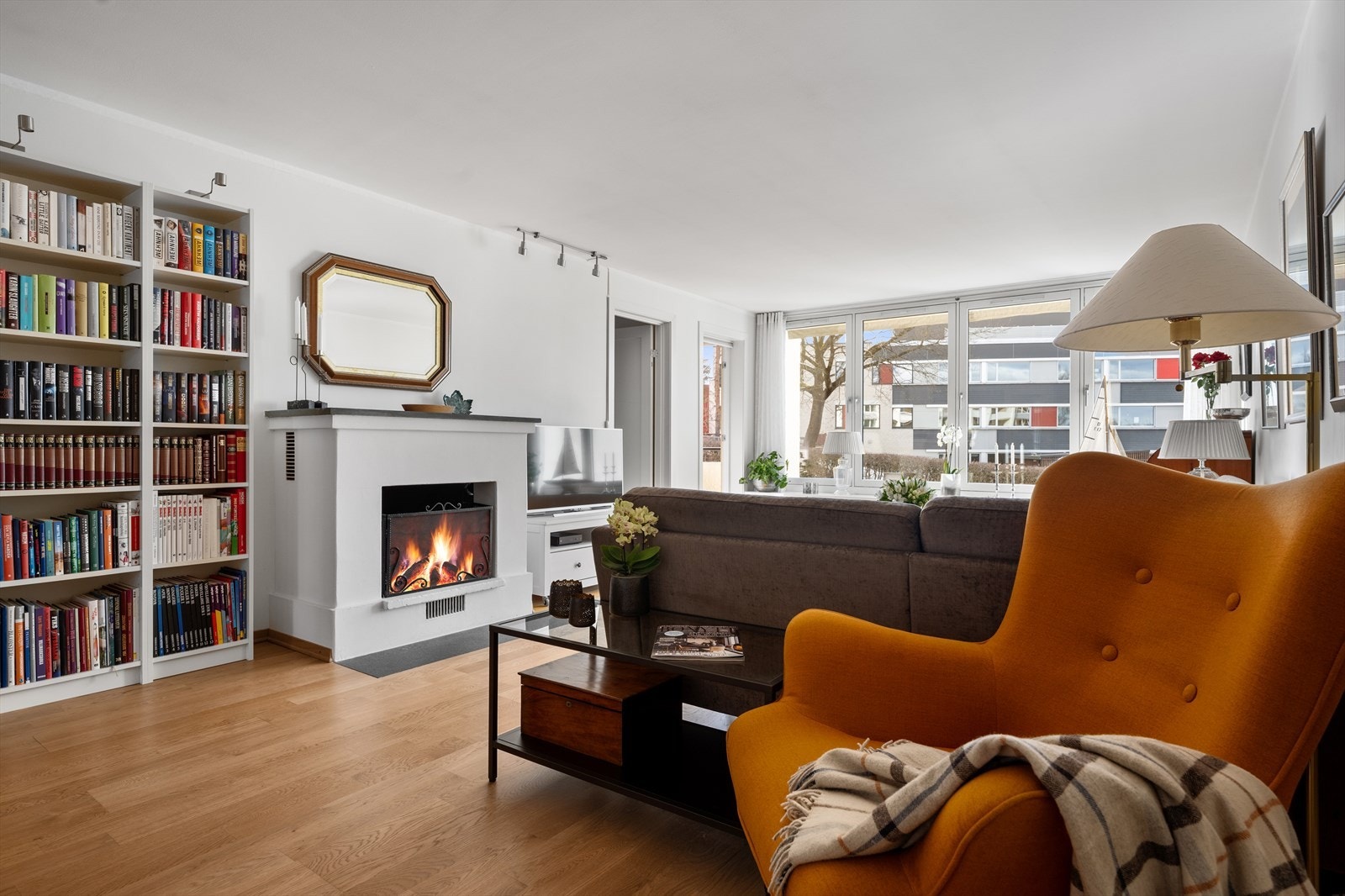 Stuen er av god størrelse så her er det muligheter for å møblere flere soner. Galleribilde