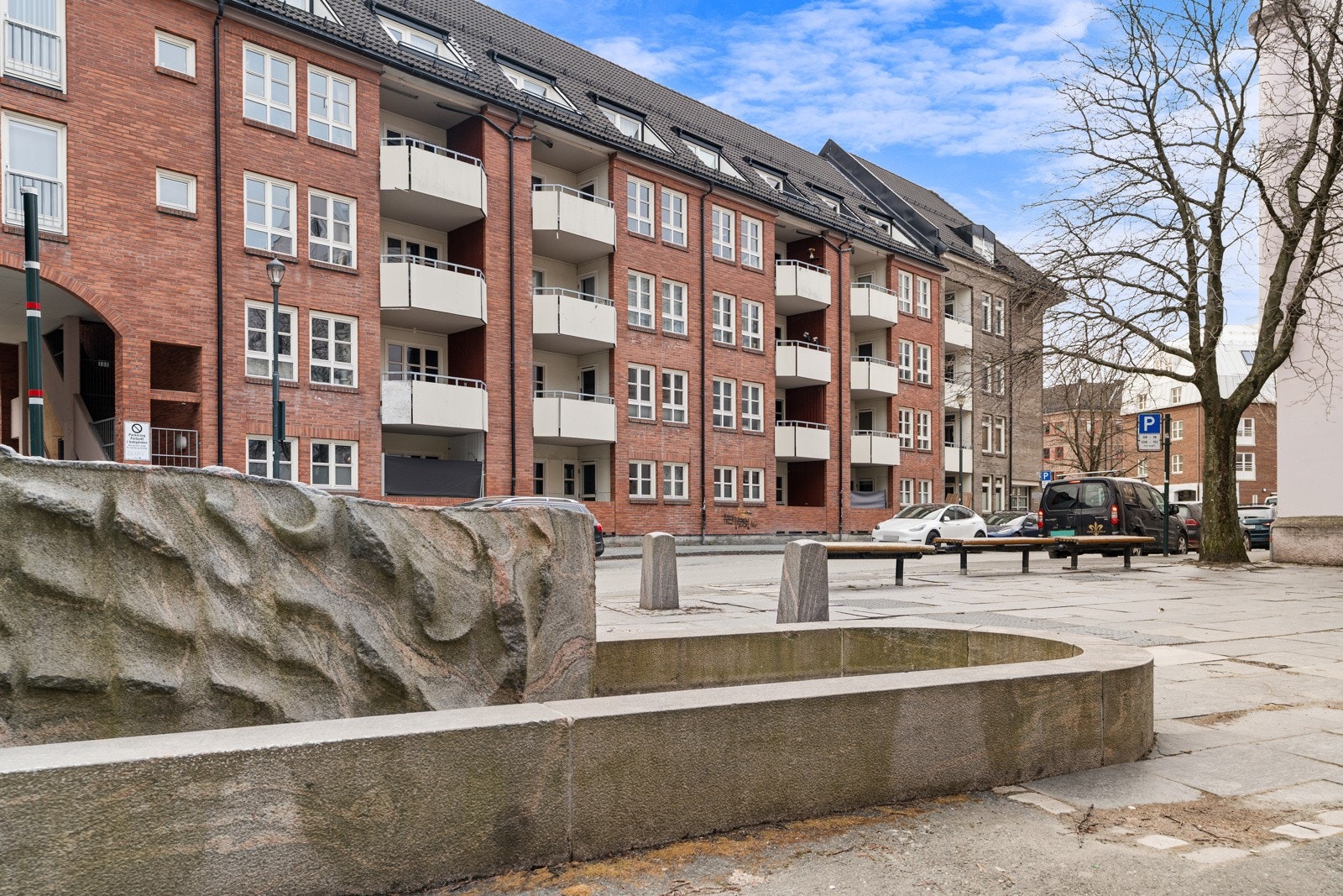 Leiligheten ligger ved populære Lademoen/Buran, litt tilbaketrukket fra den ellers travle sentrumskjernen. Galleribilde