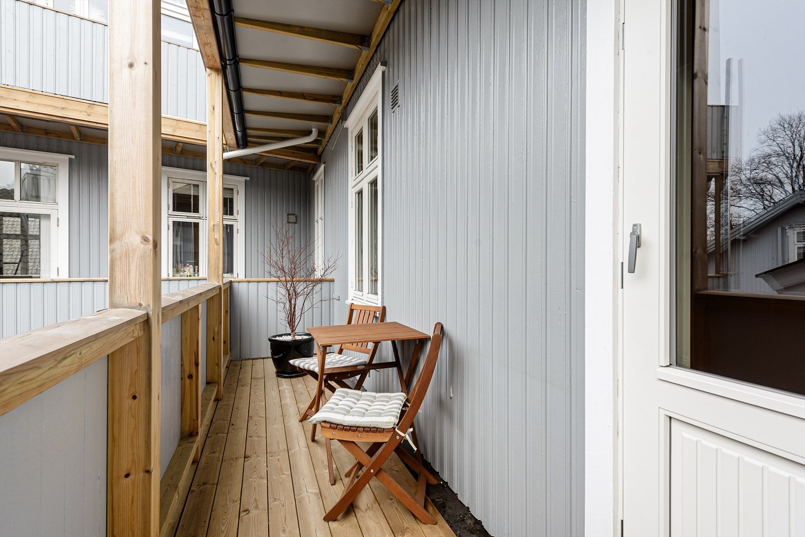 Leiligheten har en sydvestvendt balkong på 11 m². Galleribilde
