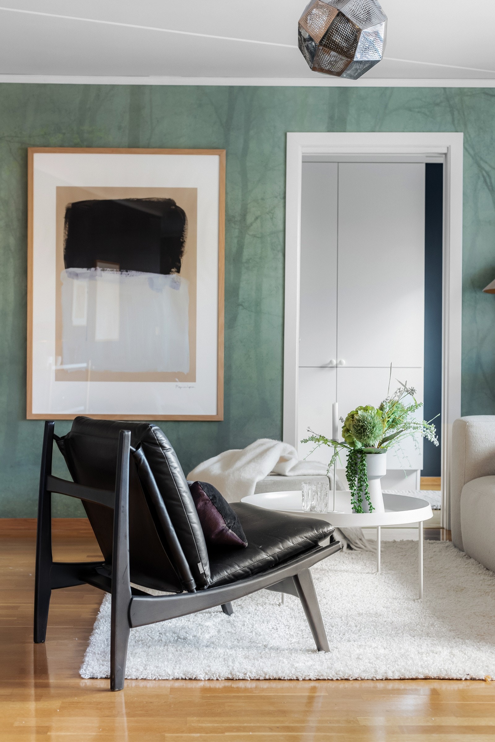 Ta kontakt for å avtale privatvisning dersom oppsatt visning ikke passer. Galleribilde