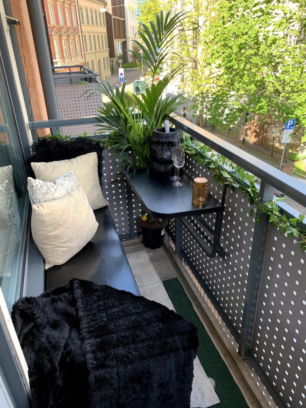 Selgers sommerbilde. Galleribilde