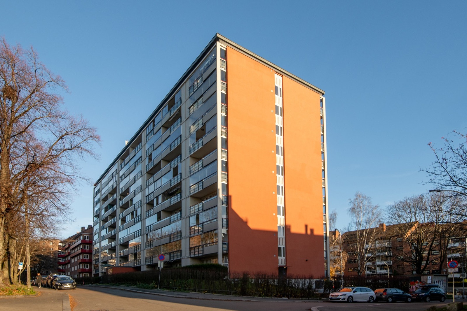 Dette er en sjelden mulighet til å sikre seg en lys, luftig og innbydende toppleilighet med eksepsjonell beliggenhet på populære Rosenhoff! Galleribilde