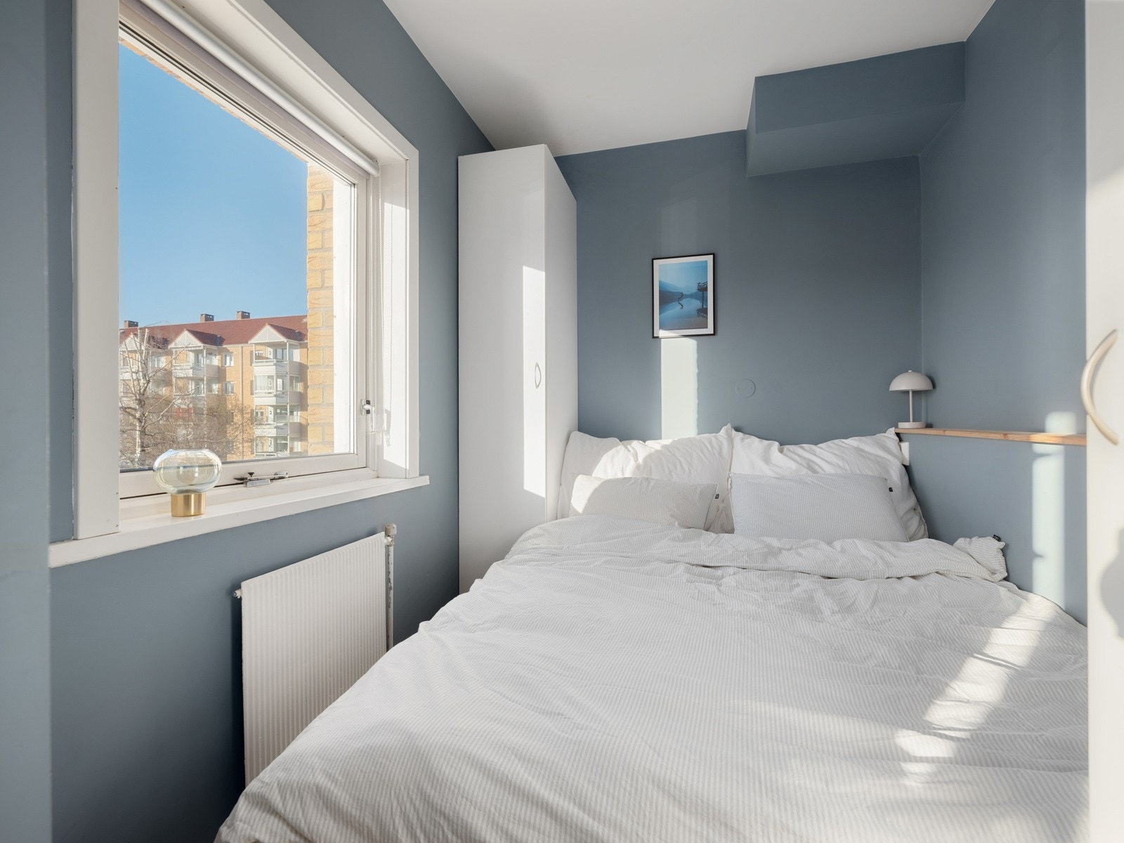 Også soverommet vender mot borettslagets hyggelige og rolige fellesområder. Galleribilde