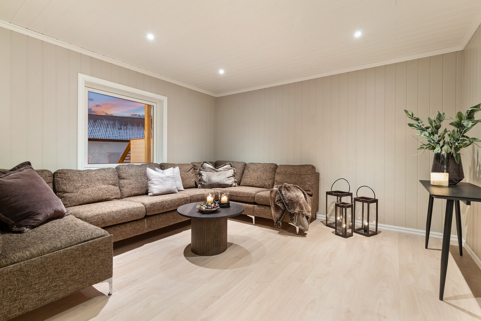 Boligen har et gjennomgående moderne uttrykk Galleribilde