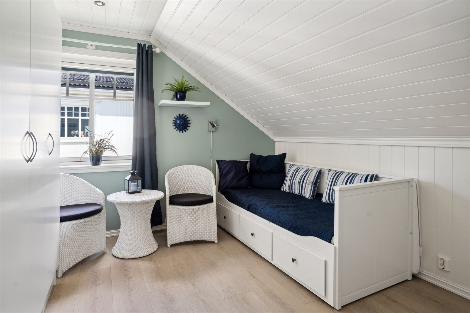 i 2.etasje er det to soverom Galleribilde