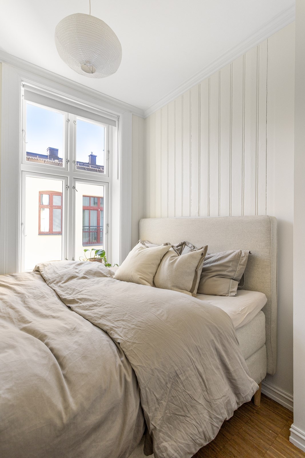 Nåværende eier har seng på 160 cm. Galleribilde