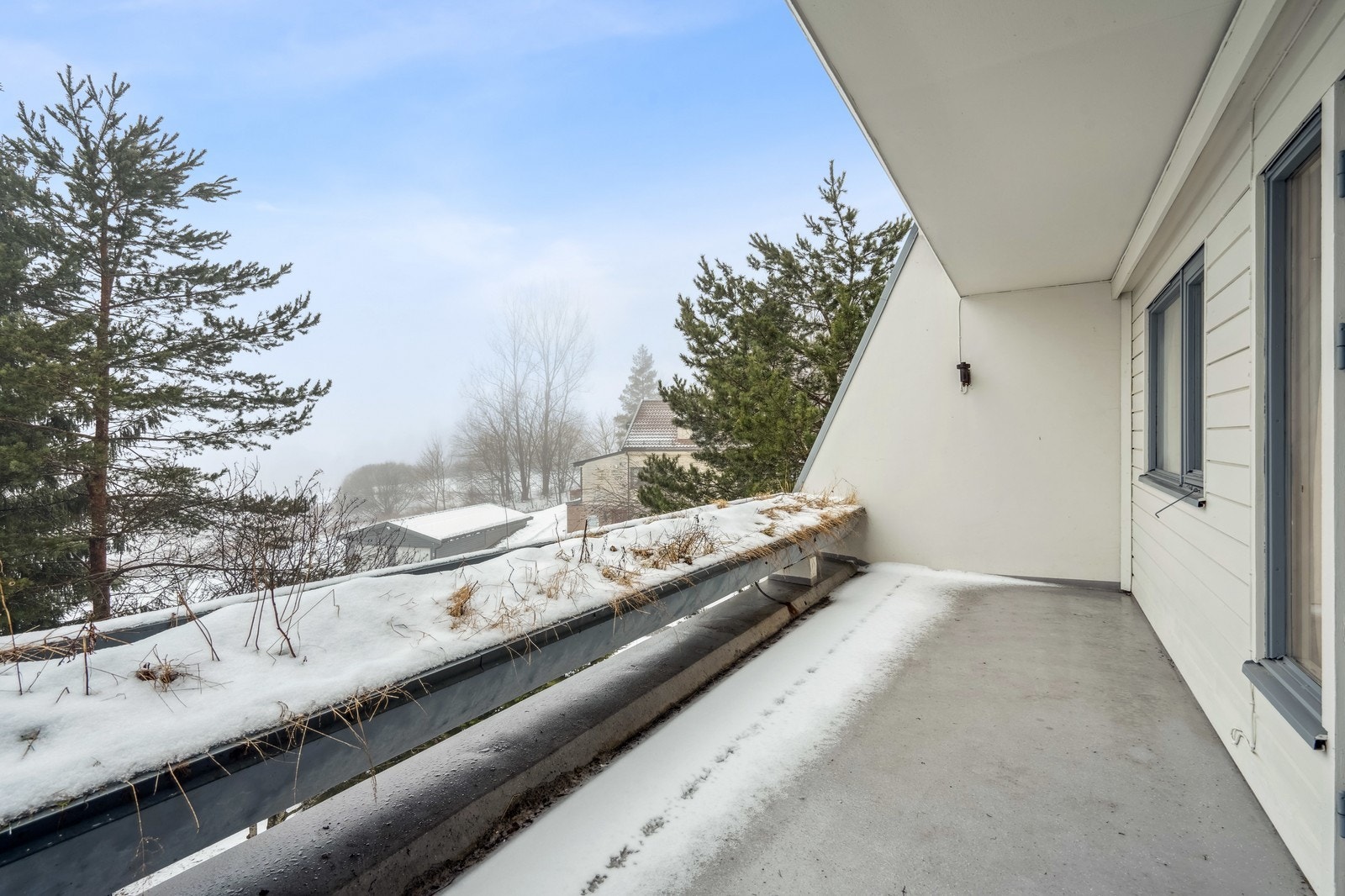 En av leilighetenens to balkonger. Galleribilde
