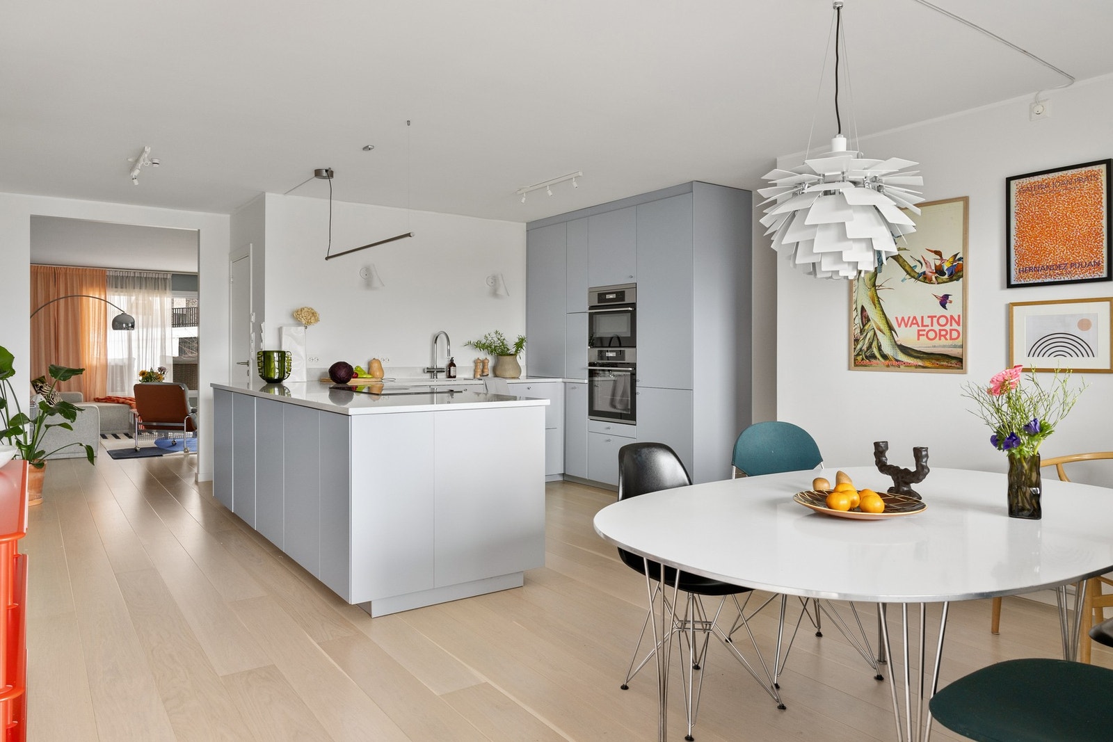 Velkommen til Ullernkammen 27, presentert av Vegar Giæver v/ EIE Eiendomsmegling Røa, Skøyen og Ullern. Galleribilde