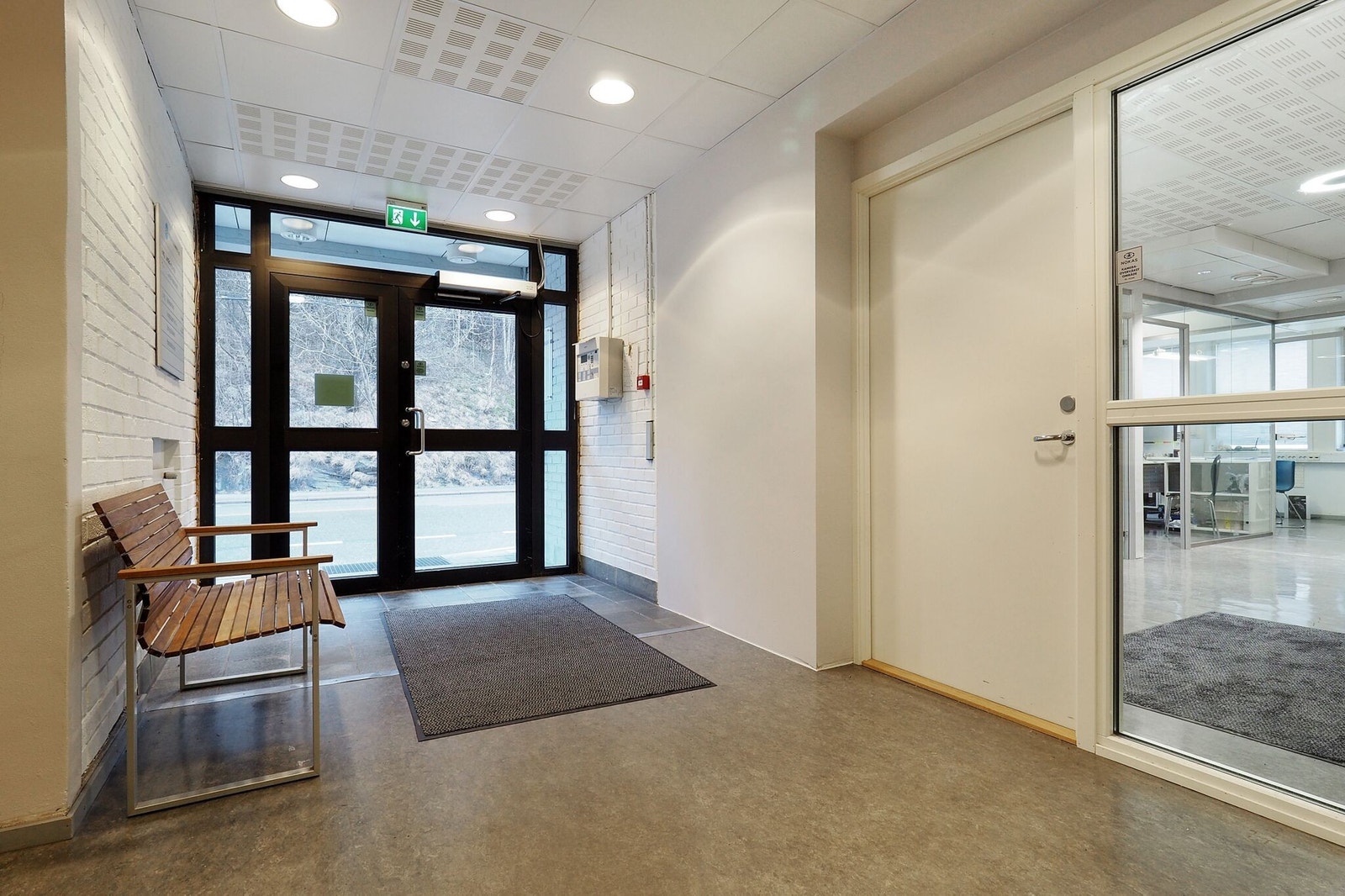 Inngangsparti Galleribilde