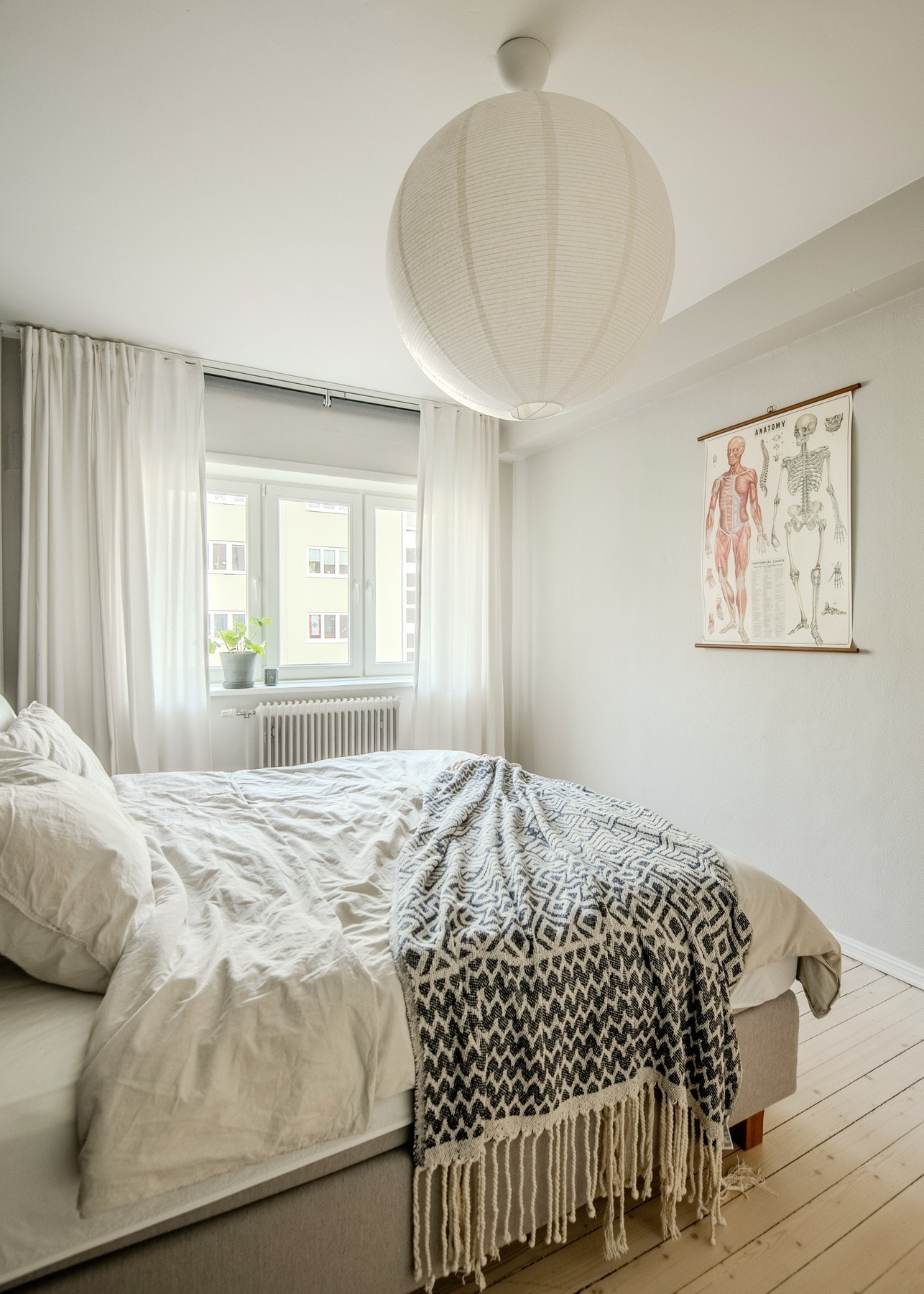 Her våkner du til morgensolen som lyser opp rommet, samtidig som det holder seg svalt og behagelig til kvelden på varme sommerdager. Galleribilde