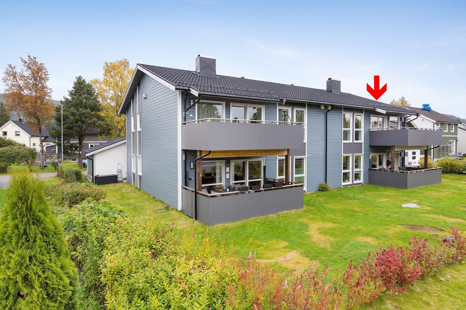 Fasade mot vest. Verandaen er på ca. 12,7 m2. Galleribilde