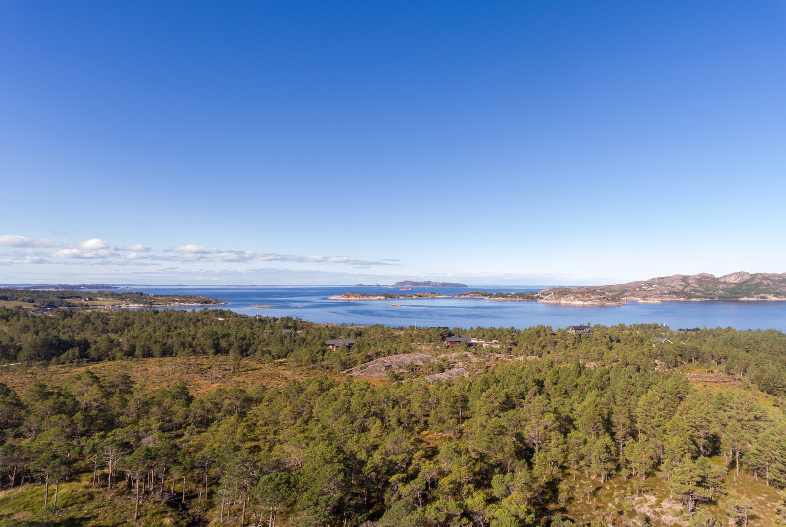Her ser vi mot vest rett opp fra nedre del øst Galleribilde