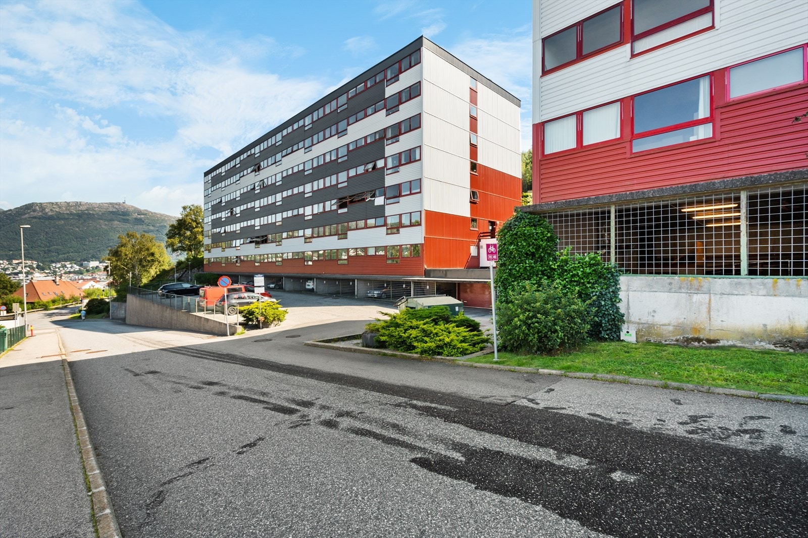 - Leiligheten hører til Münsterbekken Borettslag, som er et frittstående borettslag bestående av 274 leiligheter - Galleribilde