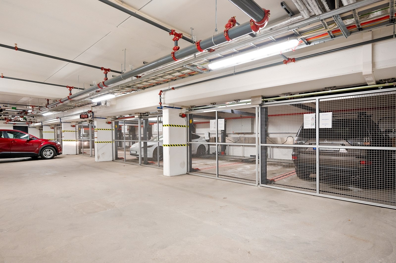 Garasjeplass i felles garasjeanlegg Galleribilde