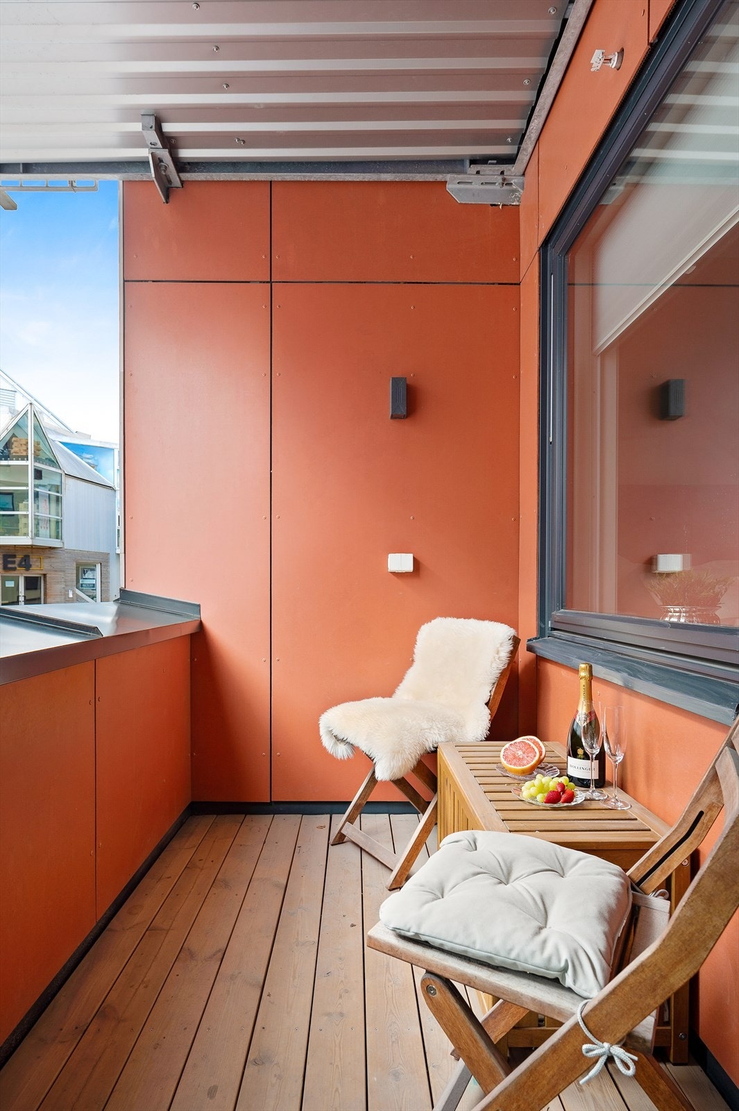 Balkong med utgang fra stuen Galleribilde