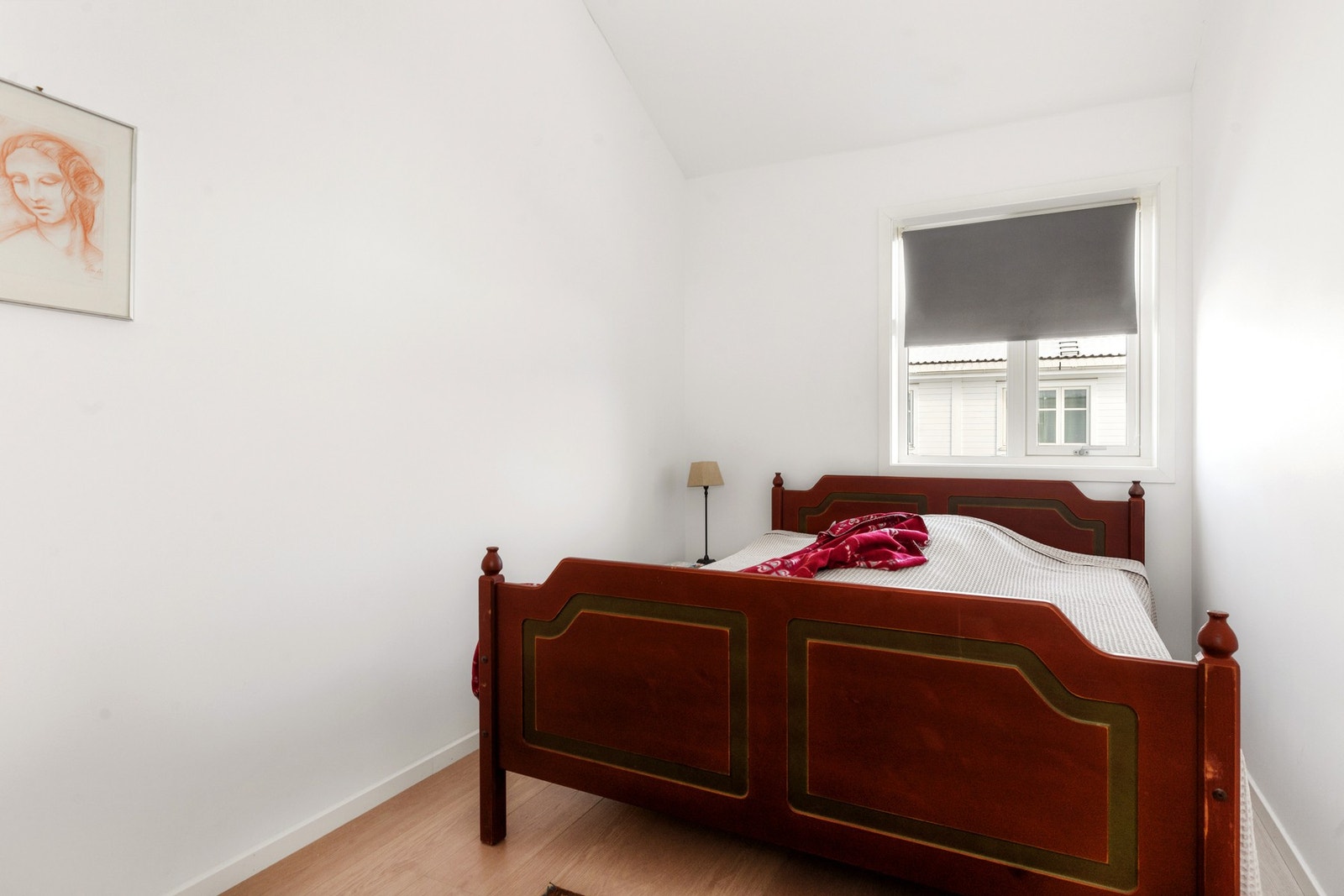 Ved behov for flere soverom kan også tilbygget del av stuen i 1.etasje benyttes som soverom. Galleribilde