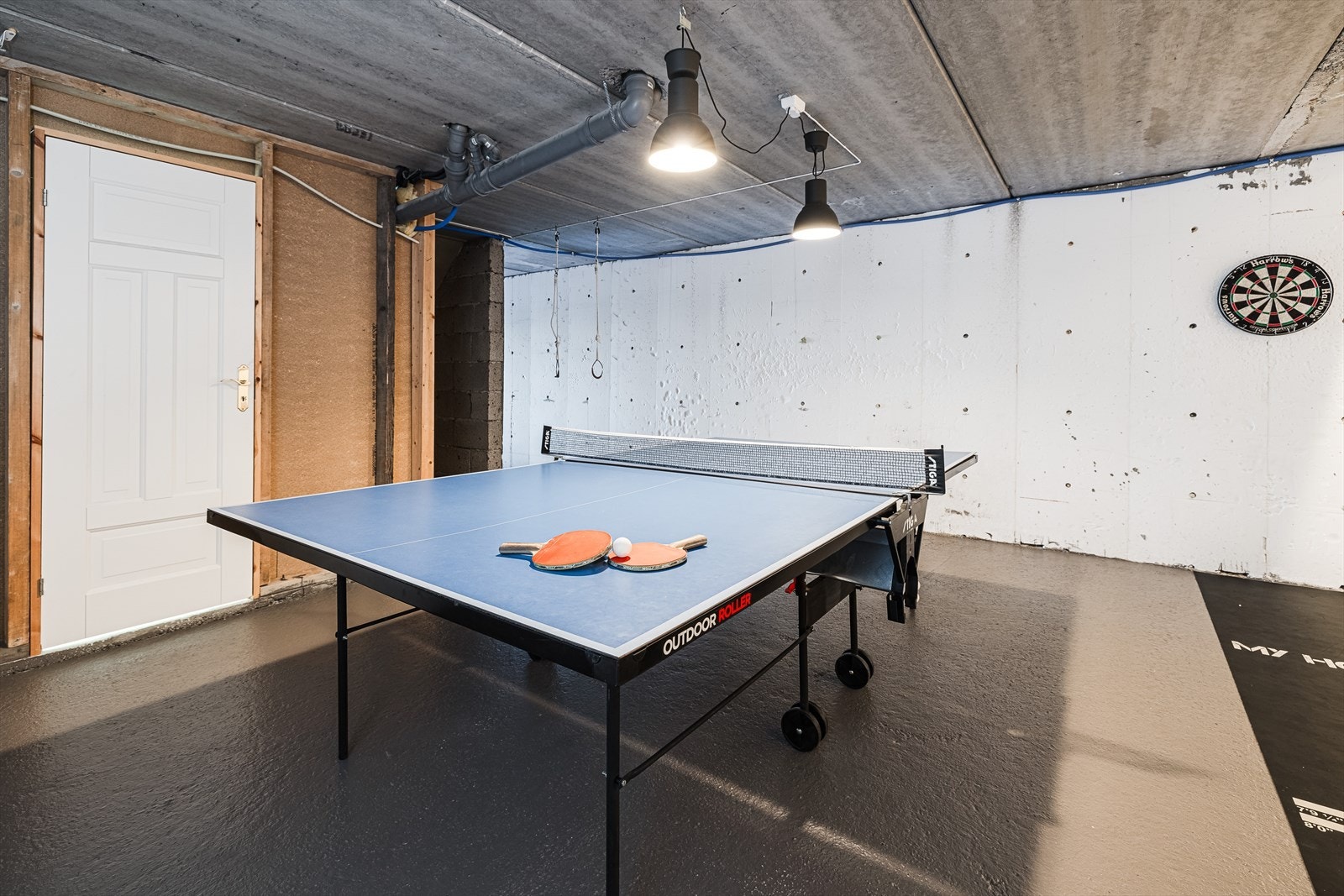 Plass til bordtennisbord/biljard etc Galleribilde