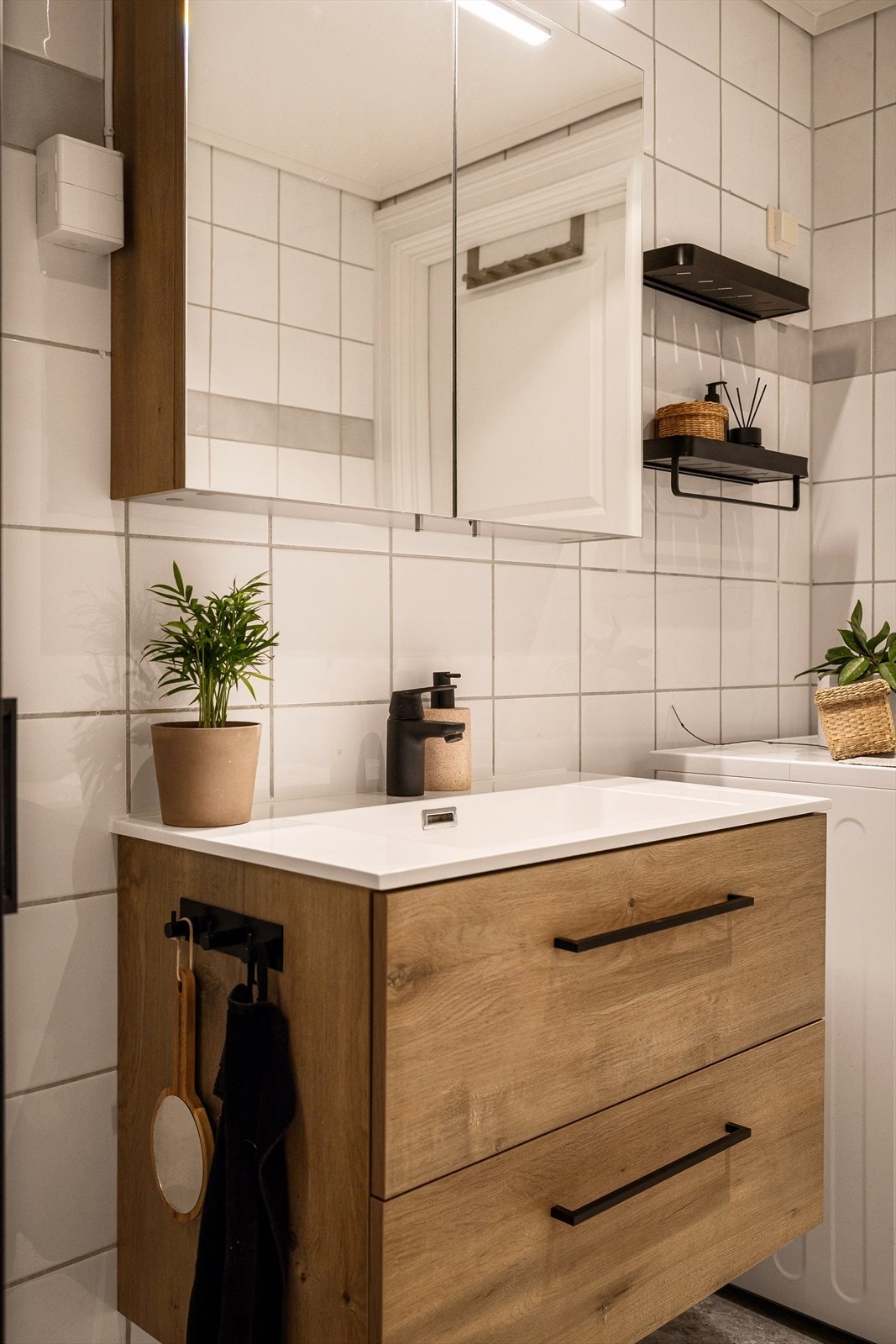 Året før ble det satt inn nytt baderomsmøbel og dusjbatteri. Galleribilde