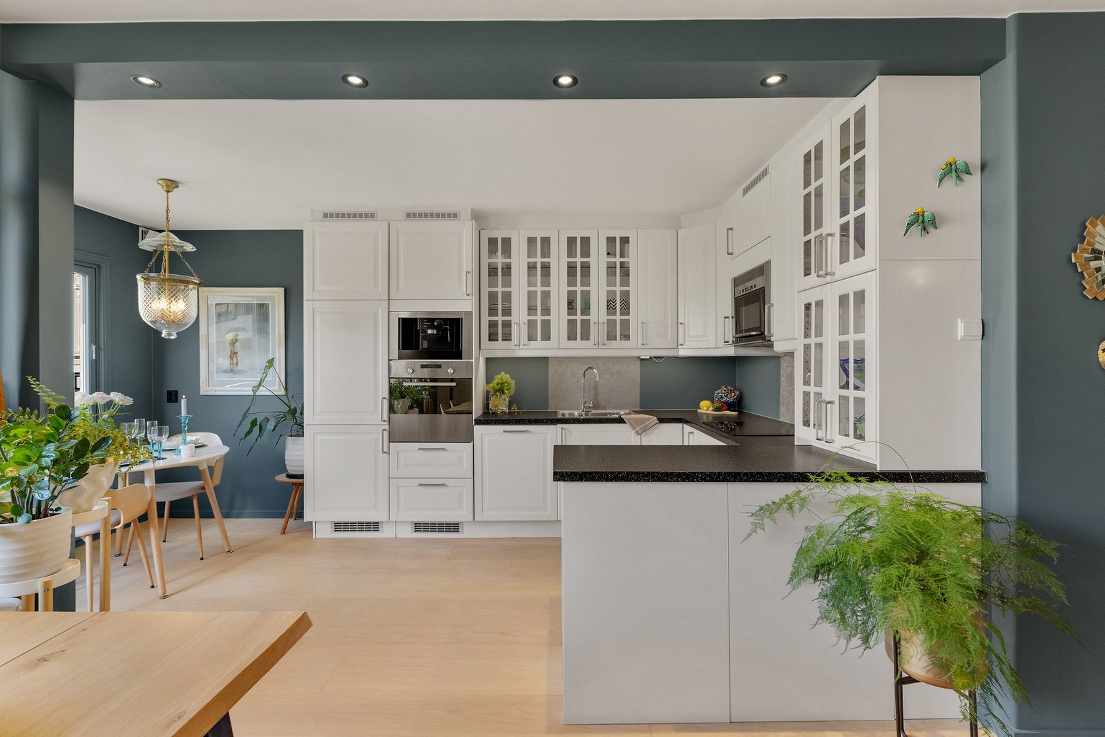 Pent og tidsriktig kjøkken. Galleribilde