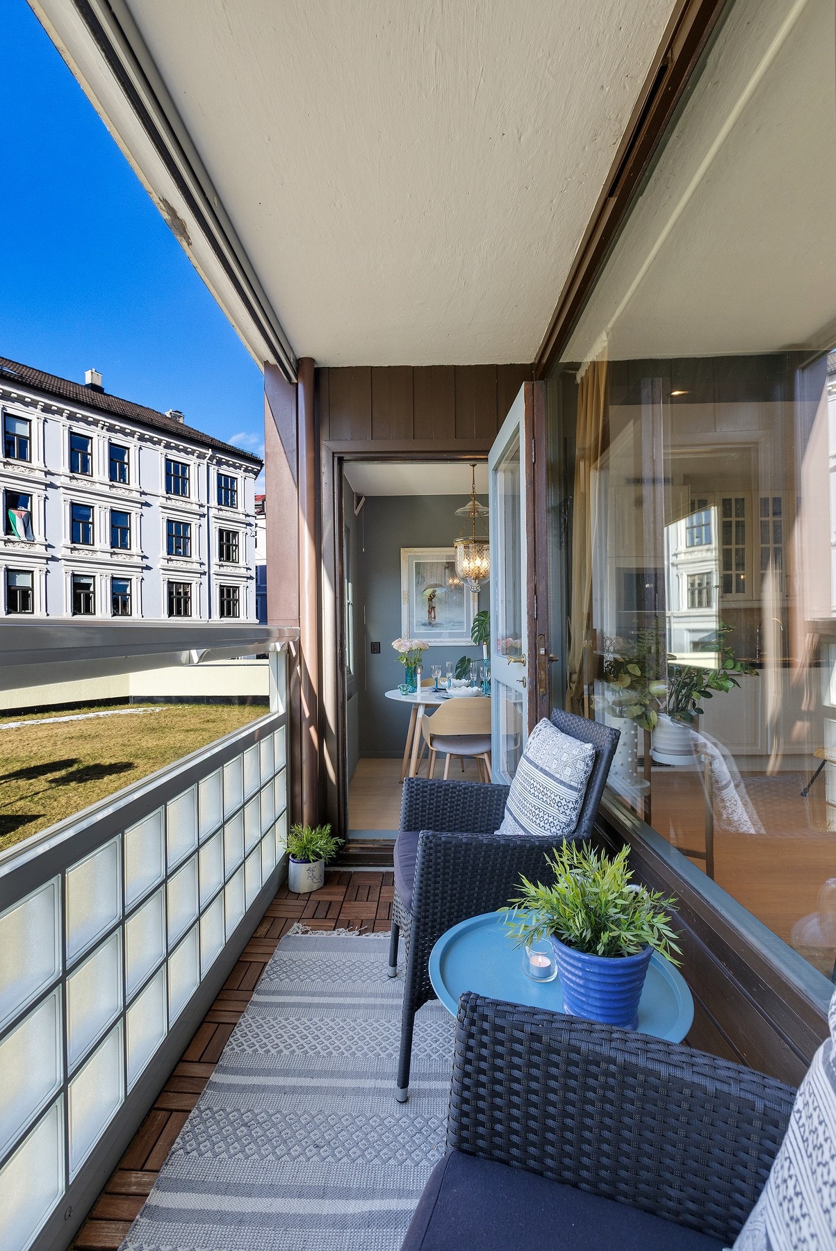 Her er det plass til ønsket utemøblement, samt beplantning. Galleribilde