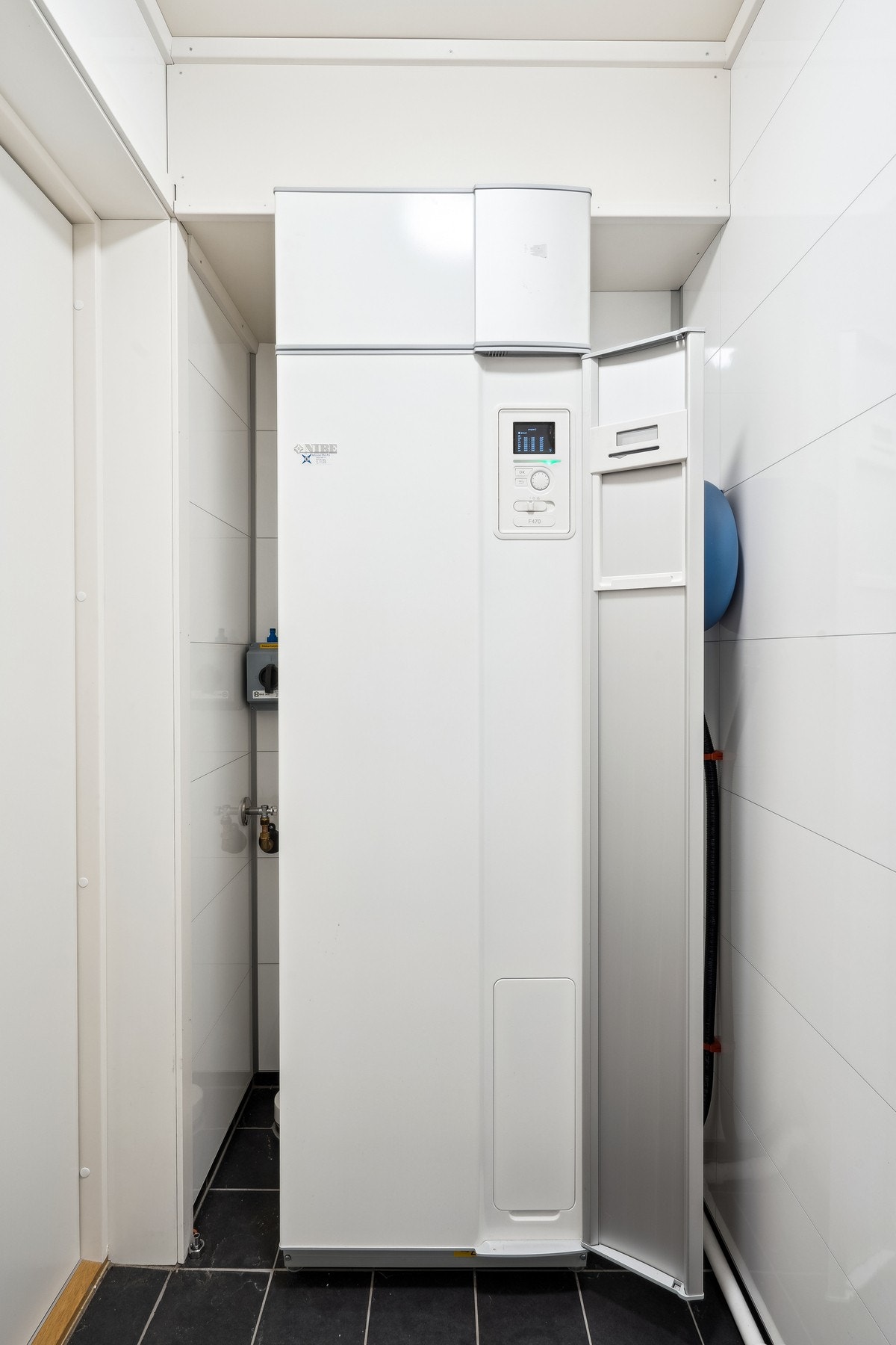 Teknisk rom og bod i 1. etasje. Galleribilde