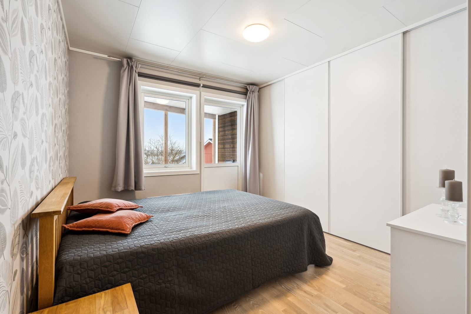 Godt med garderobeplass Galleribilde