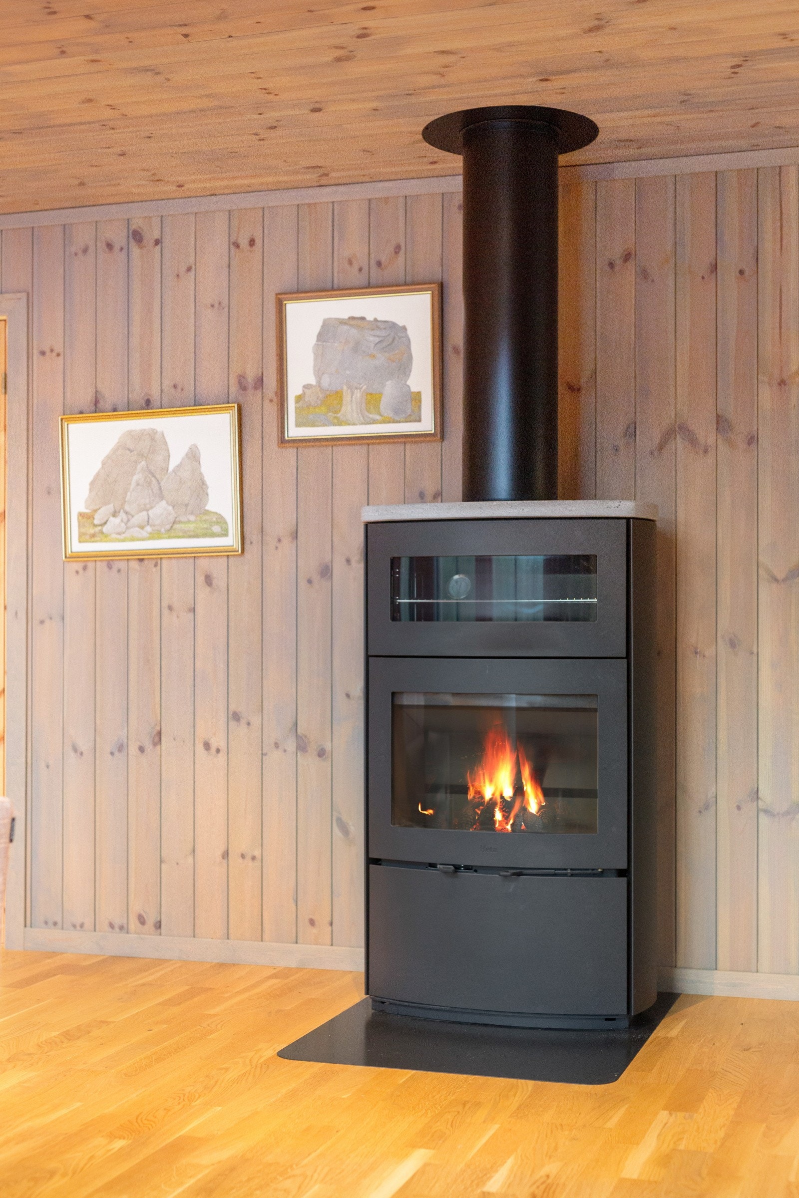 Peisovn i stue Galleribilde