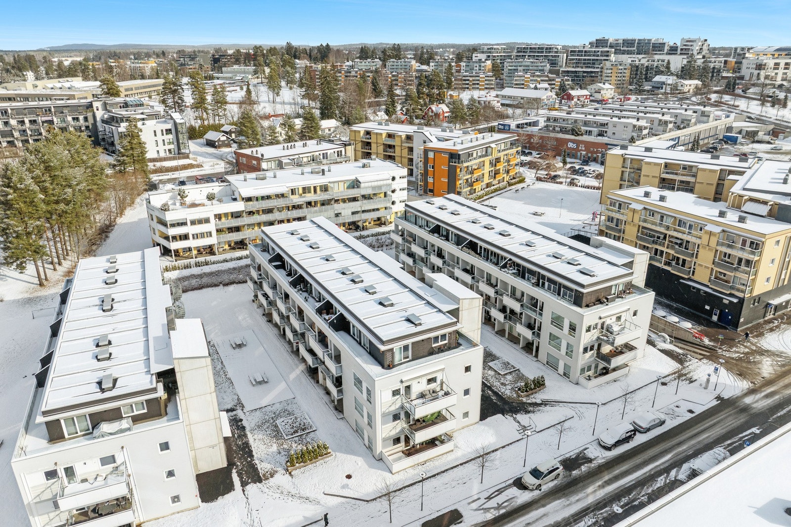 Området er også ypperlig for pendlere med omtrent 12 minutter til Oslo Lufthavn. Galleribilde