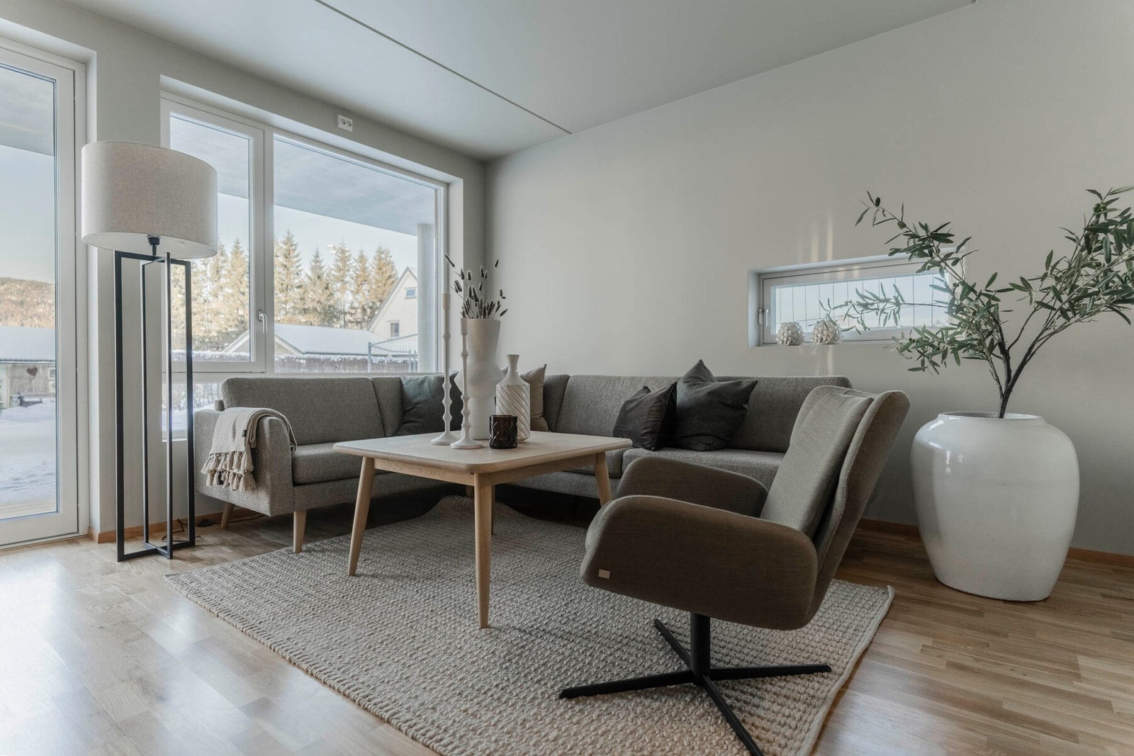 Vannbåren gulvvarme som gir jevn og behagelig varme | Bildet er av en identisk leilighet i 1.etg | Leilighets som selges ligger i etasjen over Galleribilde