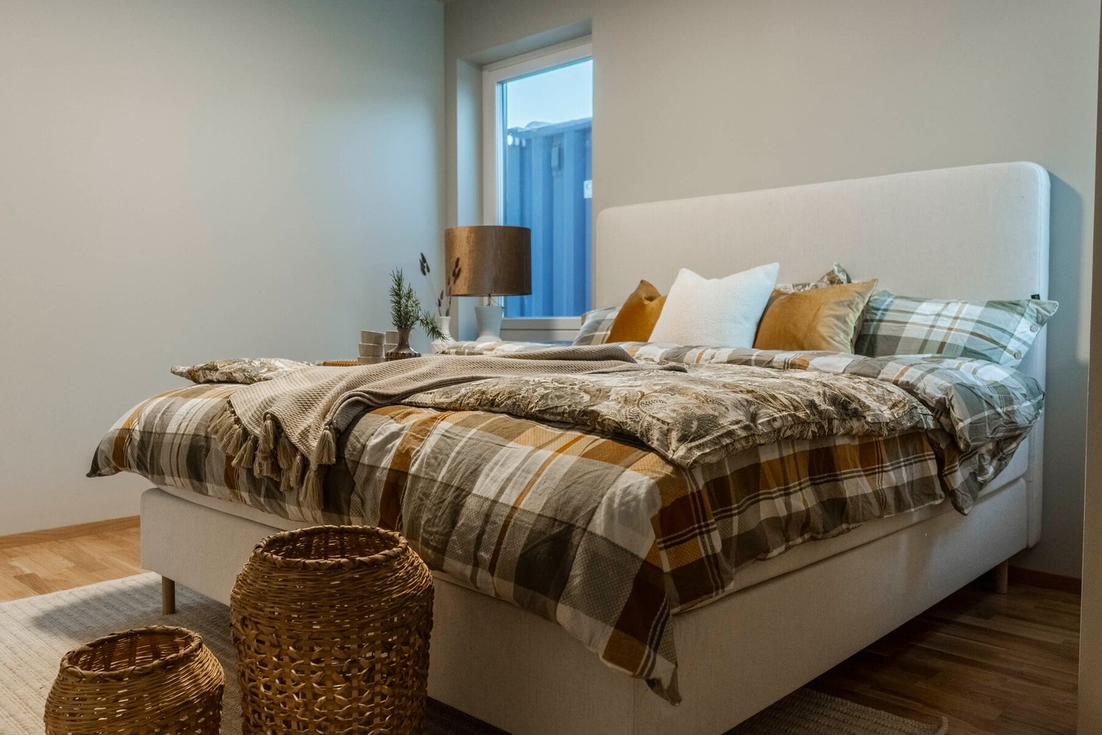 Hovedsoverommet er på ca. 13 kvm | Bildet er av en identisk leilighet i 1.etg | Leilighets som selges ligger i etasjen over Galleribilde