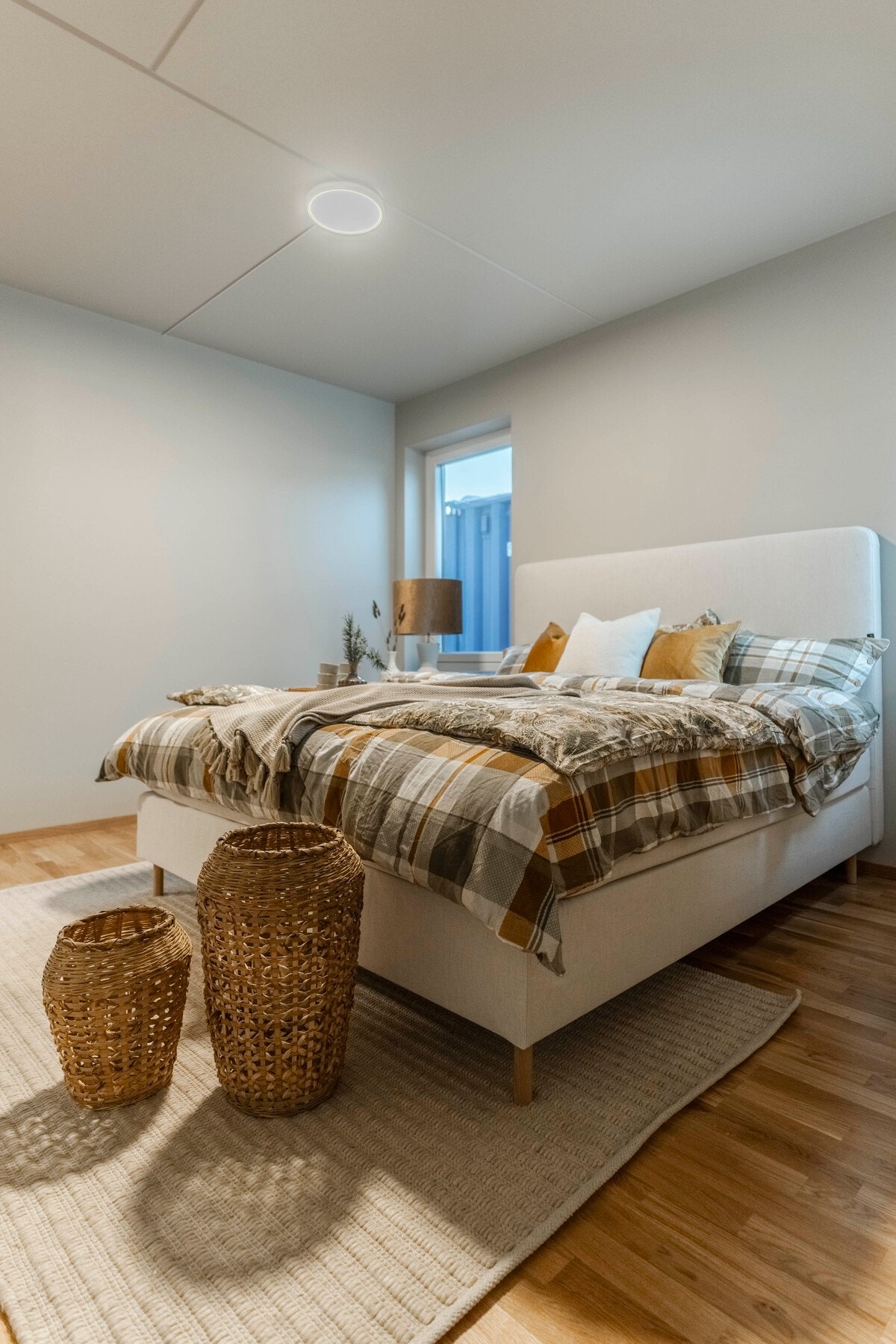 Leiligheten har tre soverom | Bildet er av en identisk leilighet i 1.etg | Leilighets som selges ligger i etasjen over Galleribilde