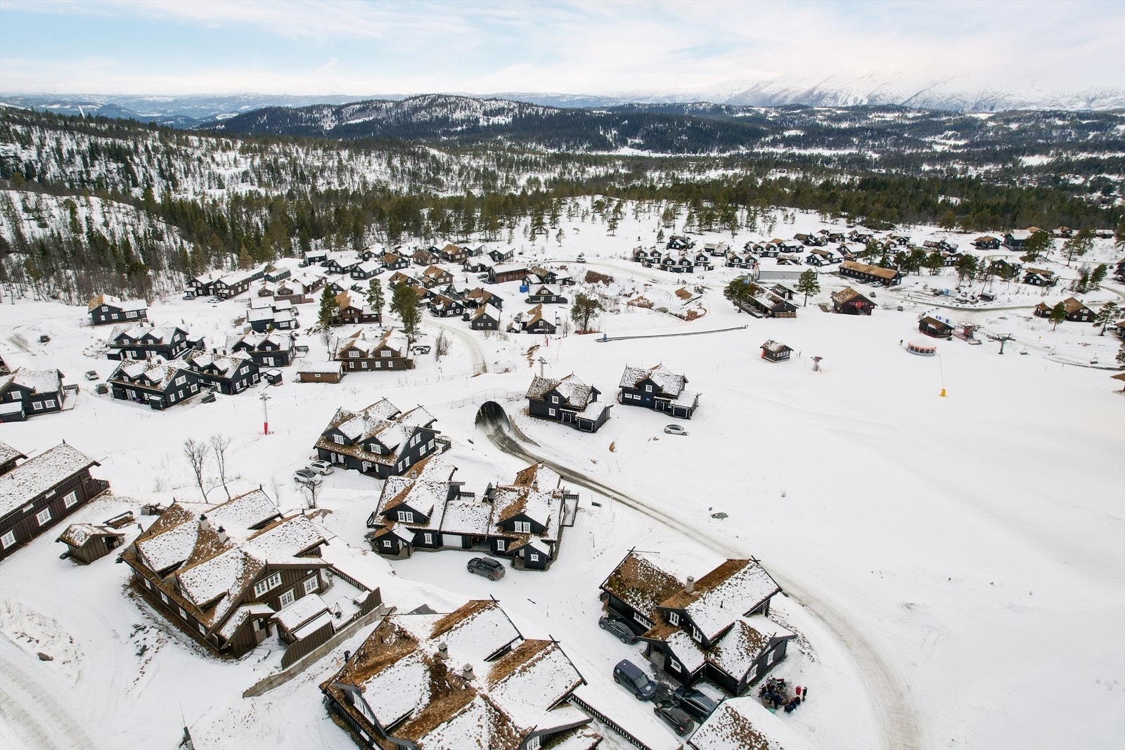 Holtardalen og Rauland er mer enn bare snøføyk og ski. Et drømmested både vår, sommer og høst. I tillegg til alpint, langrenn, snowboard og kiting, finner du også en masse muligheter for fritidsaktiviteter året rundt. Galleribilde