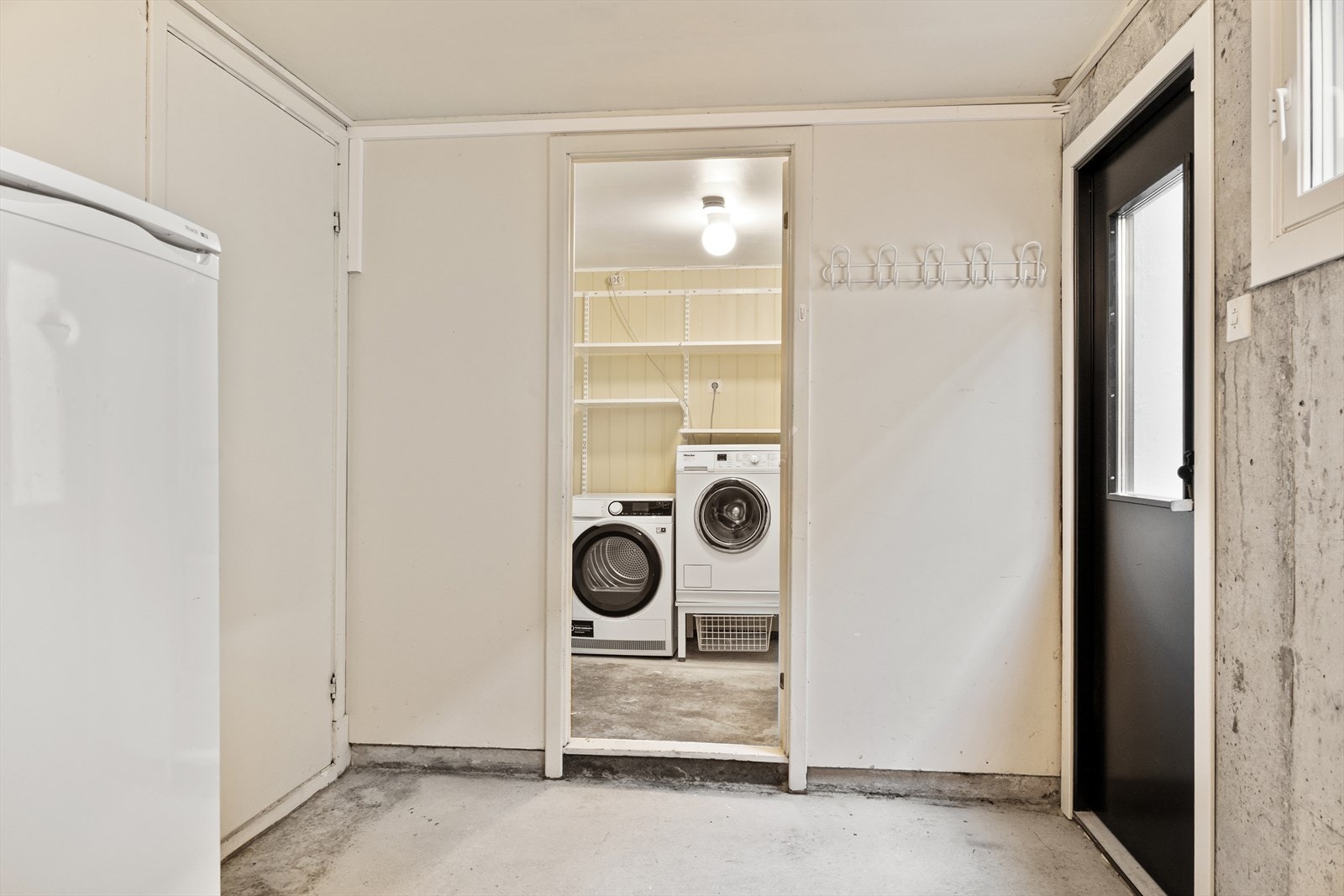 I forbindelse med biinngangen har man tilgang til et praktisk vaskerom Galleribilde