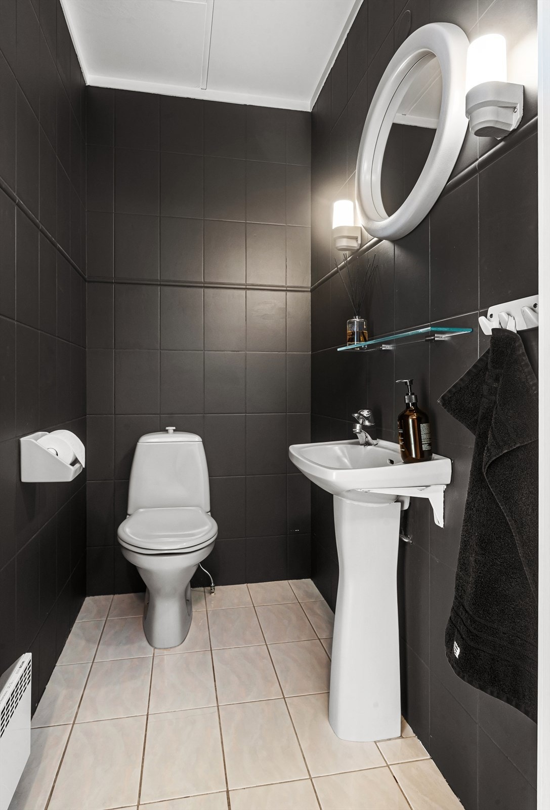 Separat WC i 1. etasje. Galleribilde