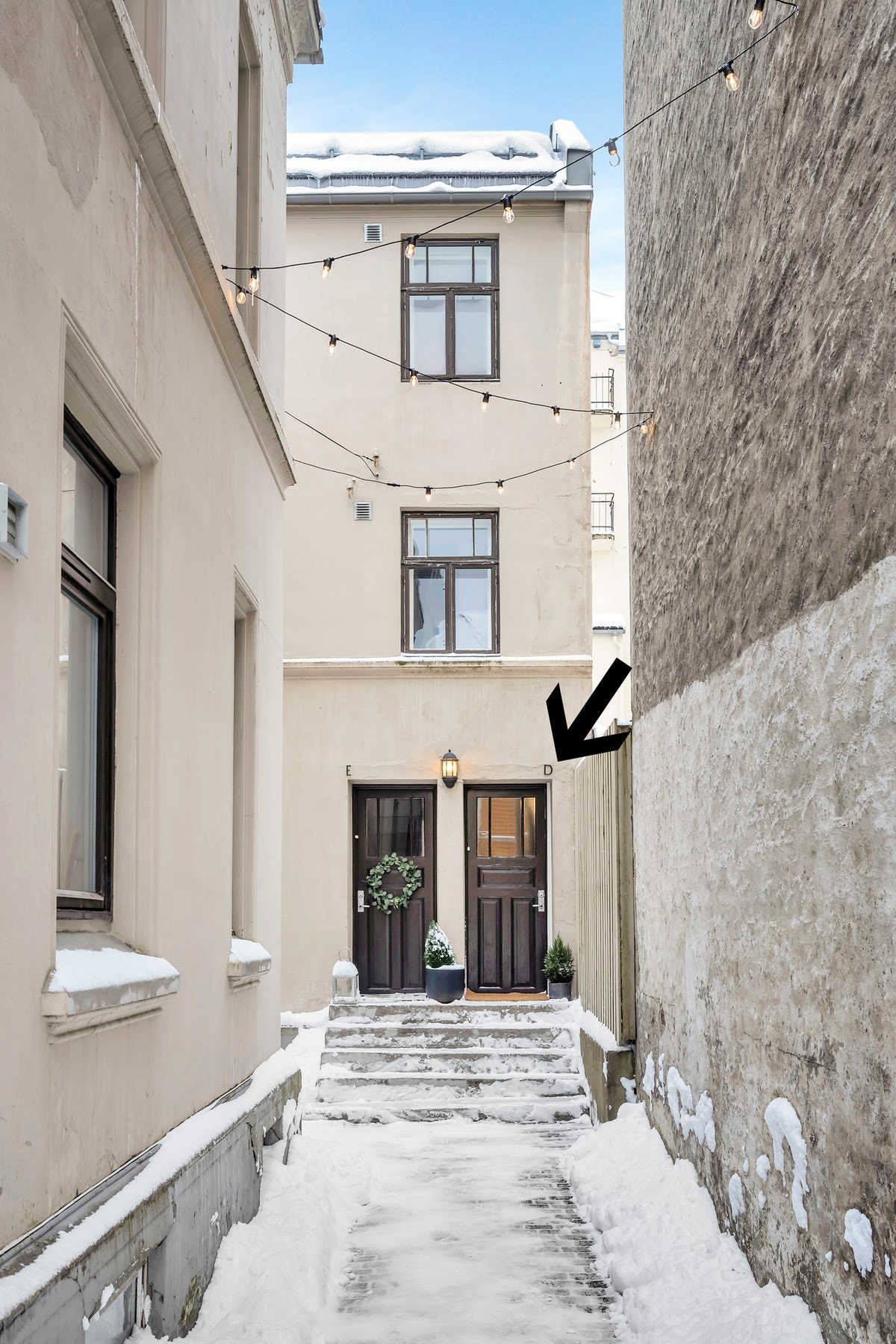 Leiligheten har egen inngang. Galleribilde