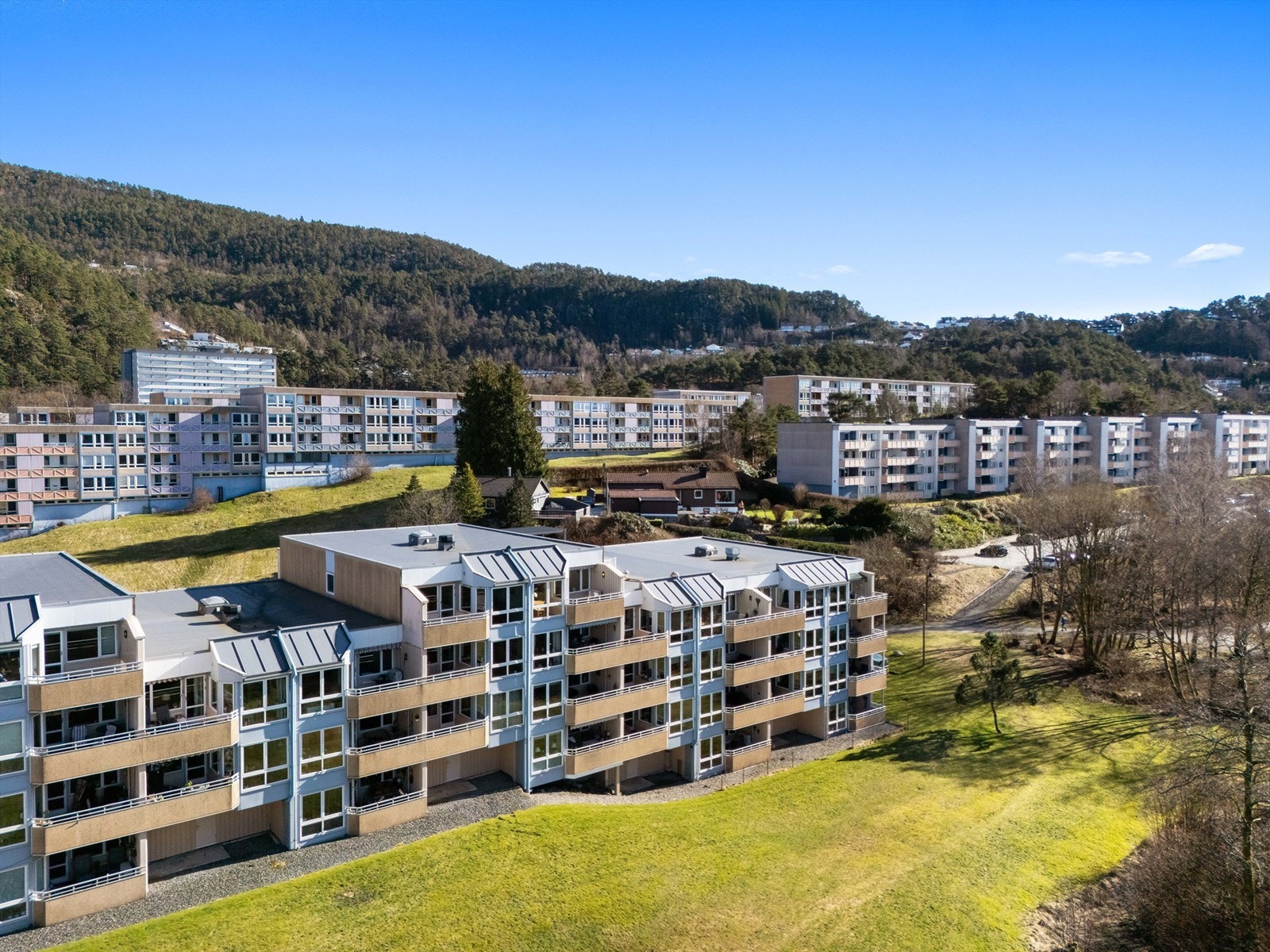 Hjalmar Brantings vei 105. Galleribilde