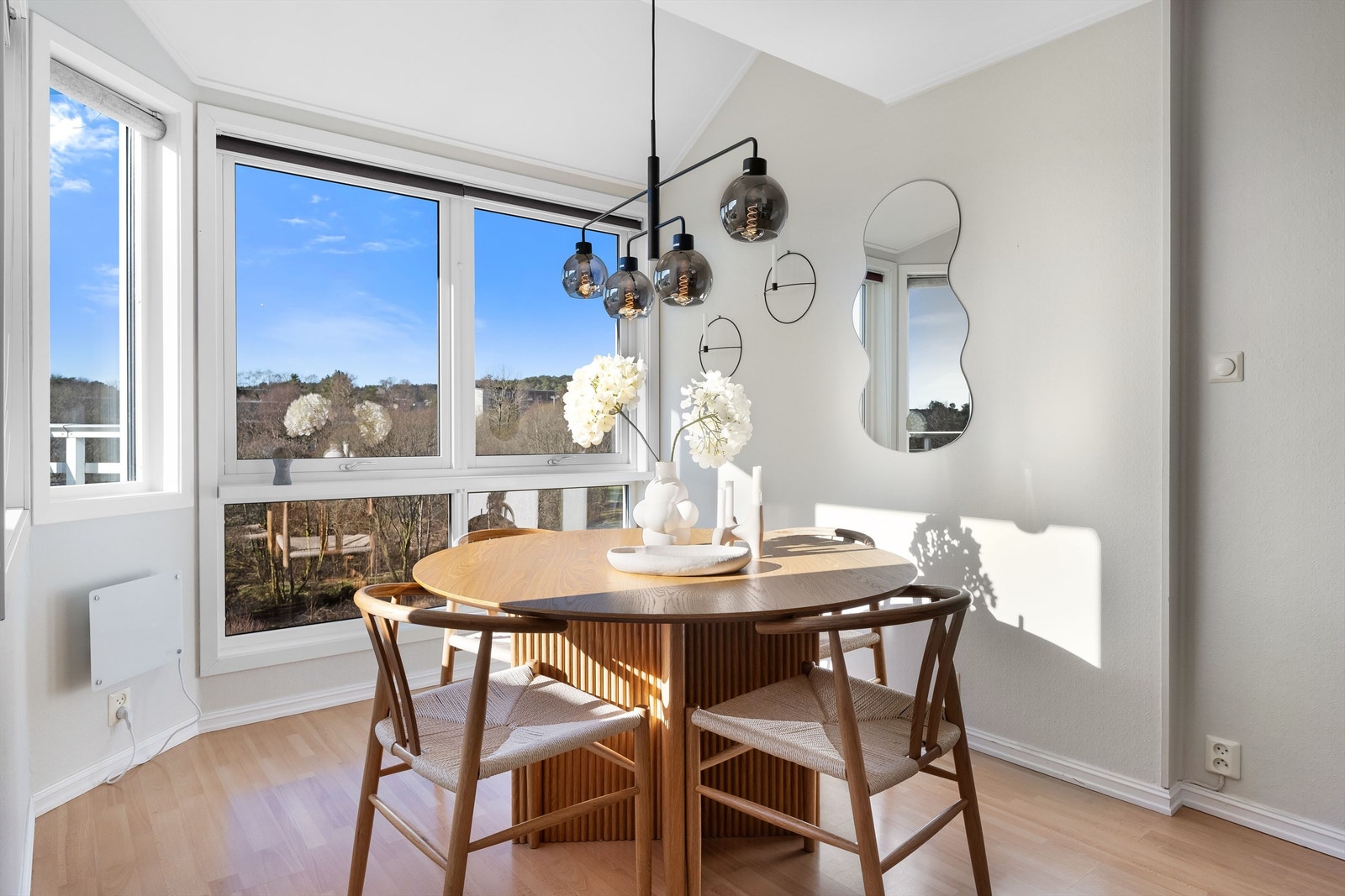 Fri utsikt fra spisestuen. Galleribilde