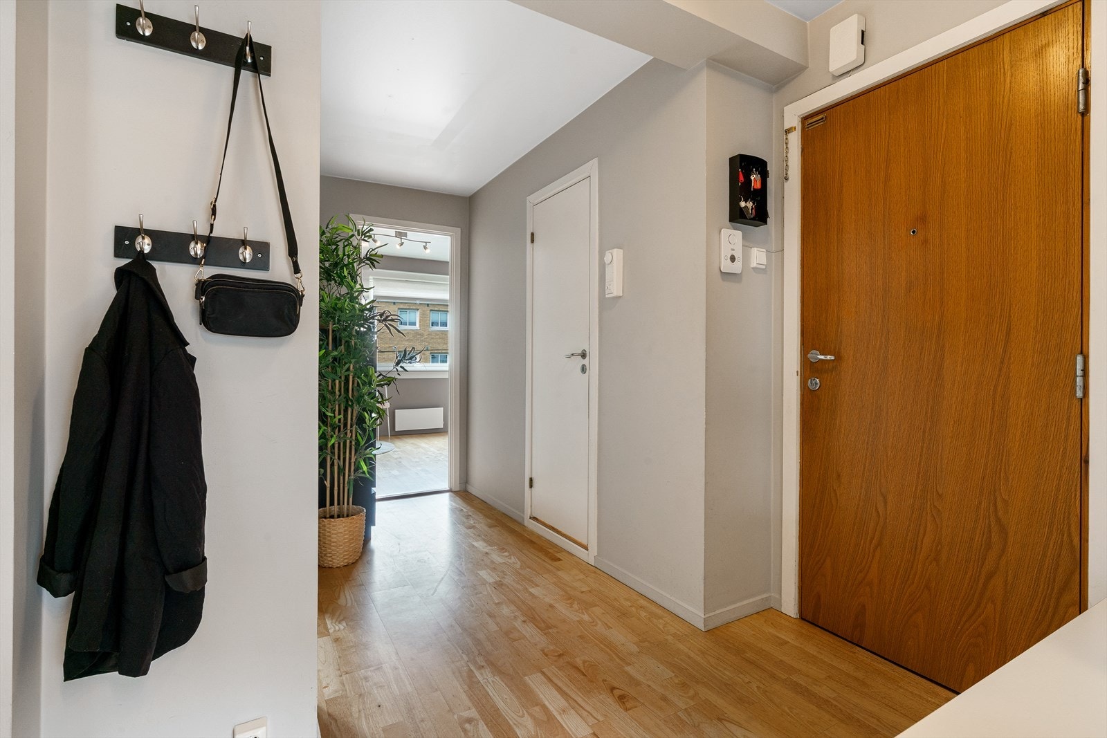 - Lys og innbydende entré på 7,1 m² - Galleribilde