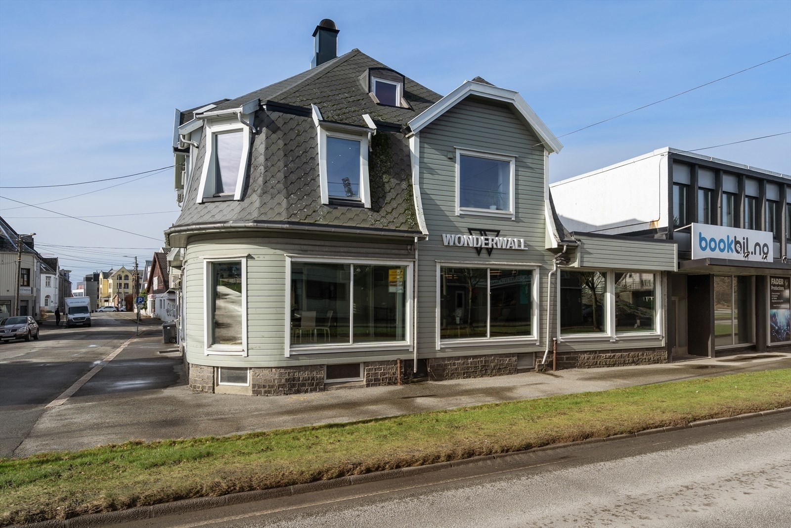 Fasade mot Karmsundgata Galleribilde