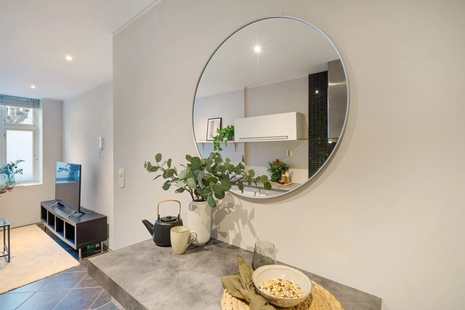 Åpen mellom stue og kjøkken Galleribilde