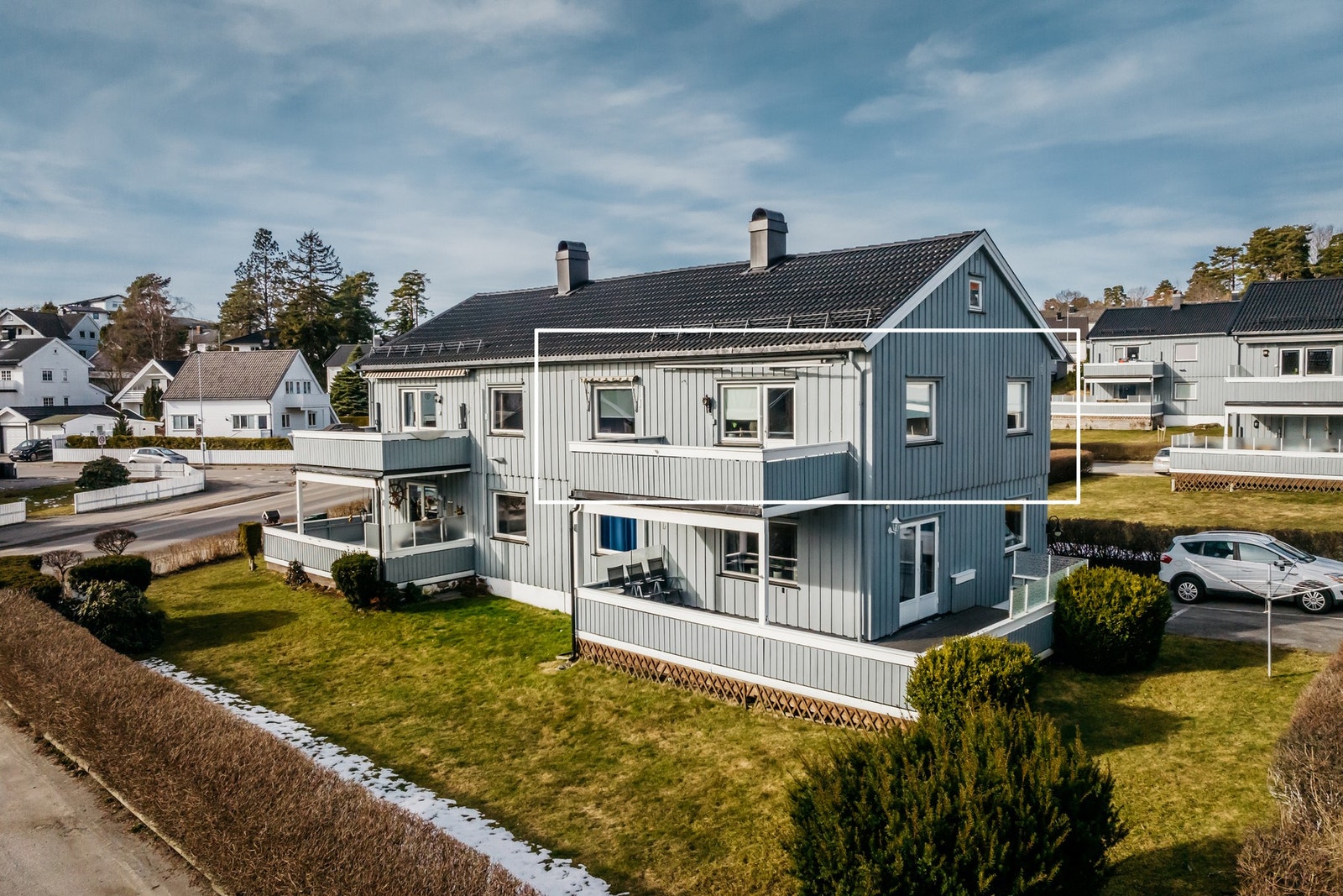 Leiligheten ligger i 2. etasje i et veletablert borettslag og et hyggelig nærområde. Galleribilde