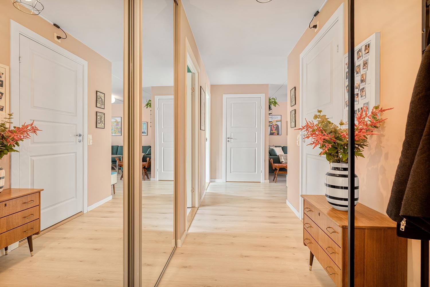 Stor innbydende entre Galleribilde