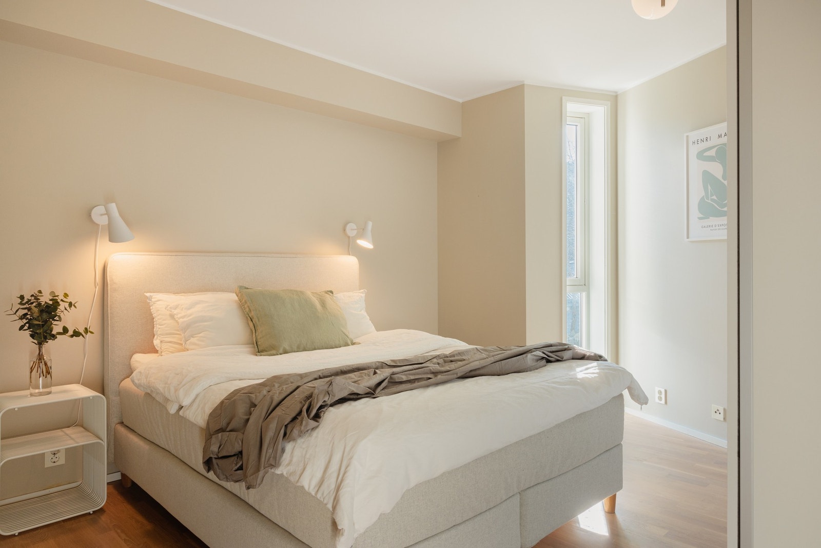 Boligen kan skilte med hele 3 soverom av god størrelse på henholdsvis 12,6, 7,8 og 7,6 kvm. Galleribilde