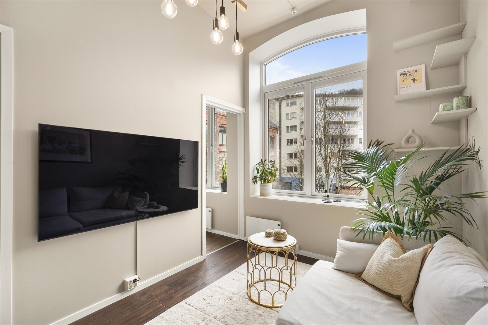 Borettslaget byttet alle vinduer våren 2021. Arbeidet ble utført av VD-Montasje. Galleribilde